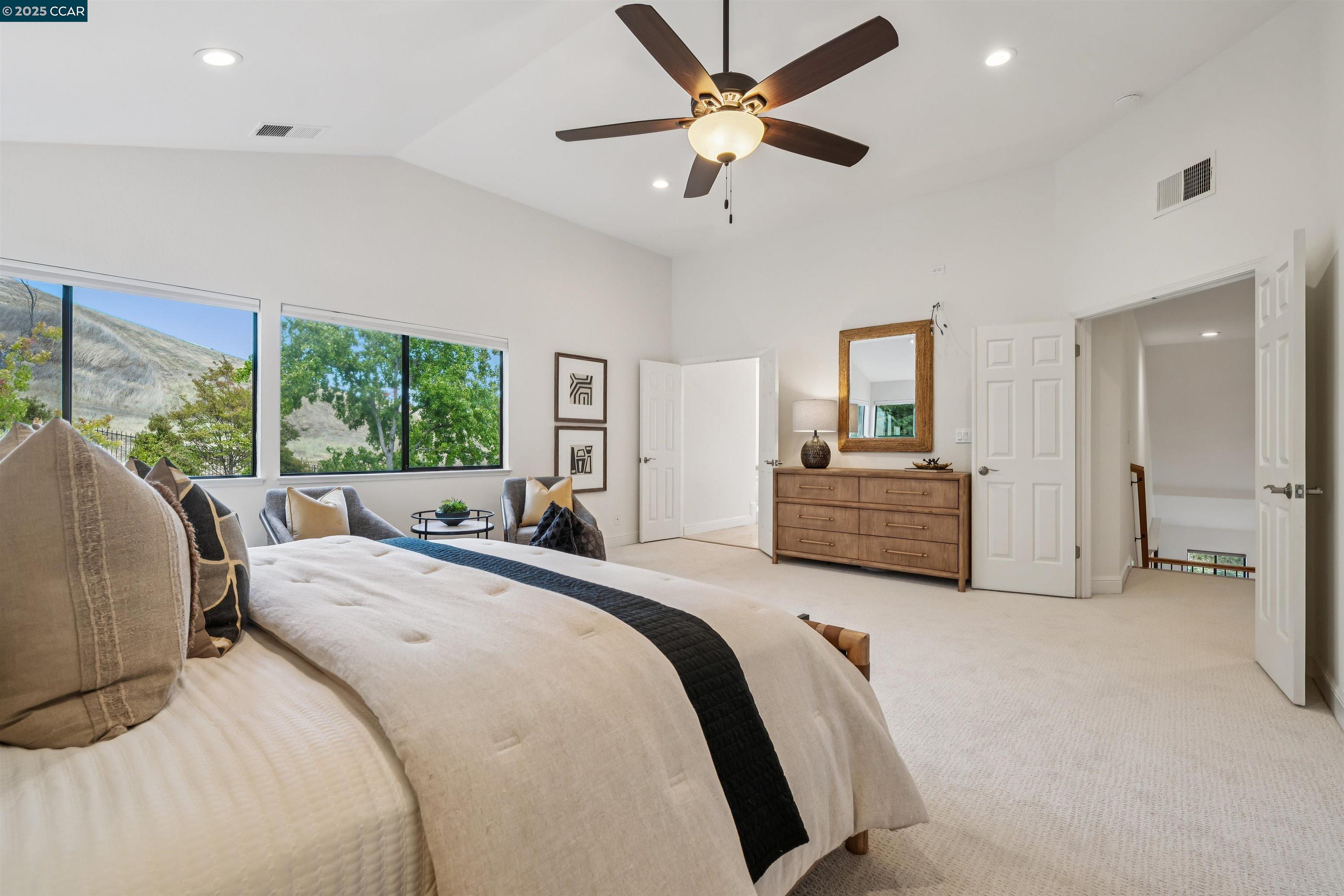 Detail Gallery Image 22 of 60 For 3746 Deer Trail Ct, Danville,  CA 94506 - 6 Beds | 3 Baths