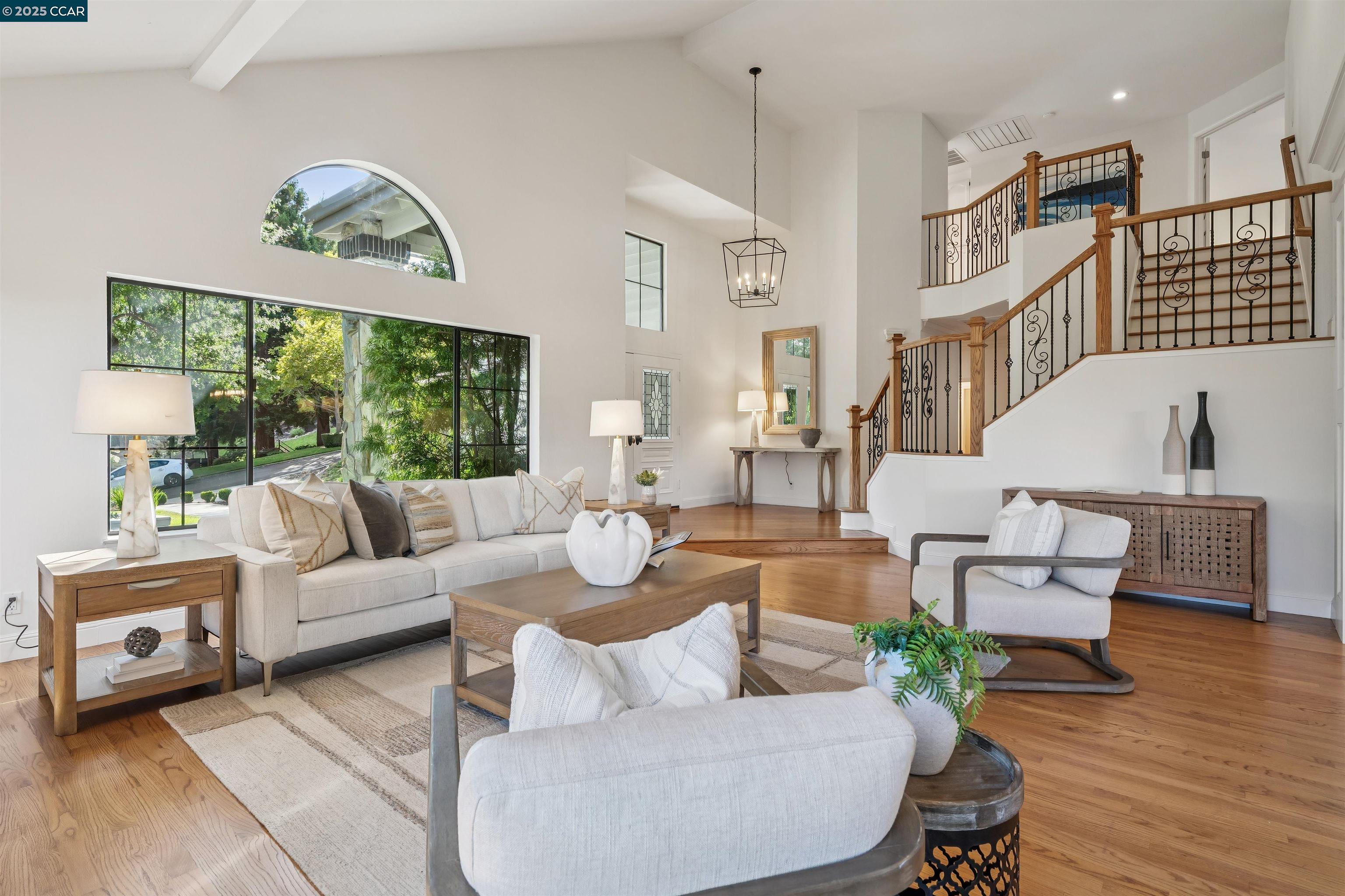 Detail Gallery Image 5 of 60 For 3746 Deer Trail Ct, Danville,  CA 94506 - 6 Beds | 3 Baths