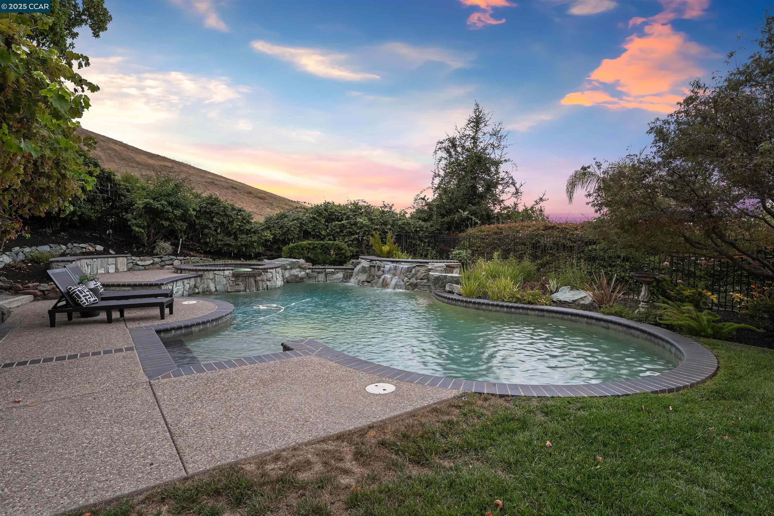 Detail Gallery Image 58 of 60 For 3746 Deer Trail Ct, Danville,  CA 94506 - 6 Beds | 3 Baths