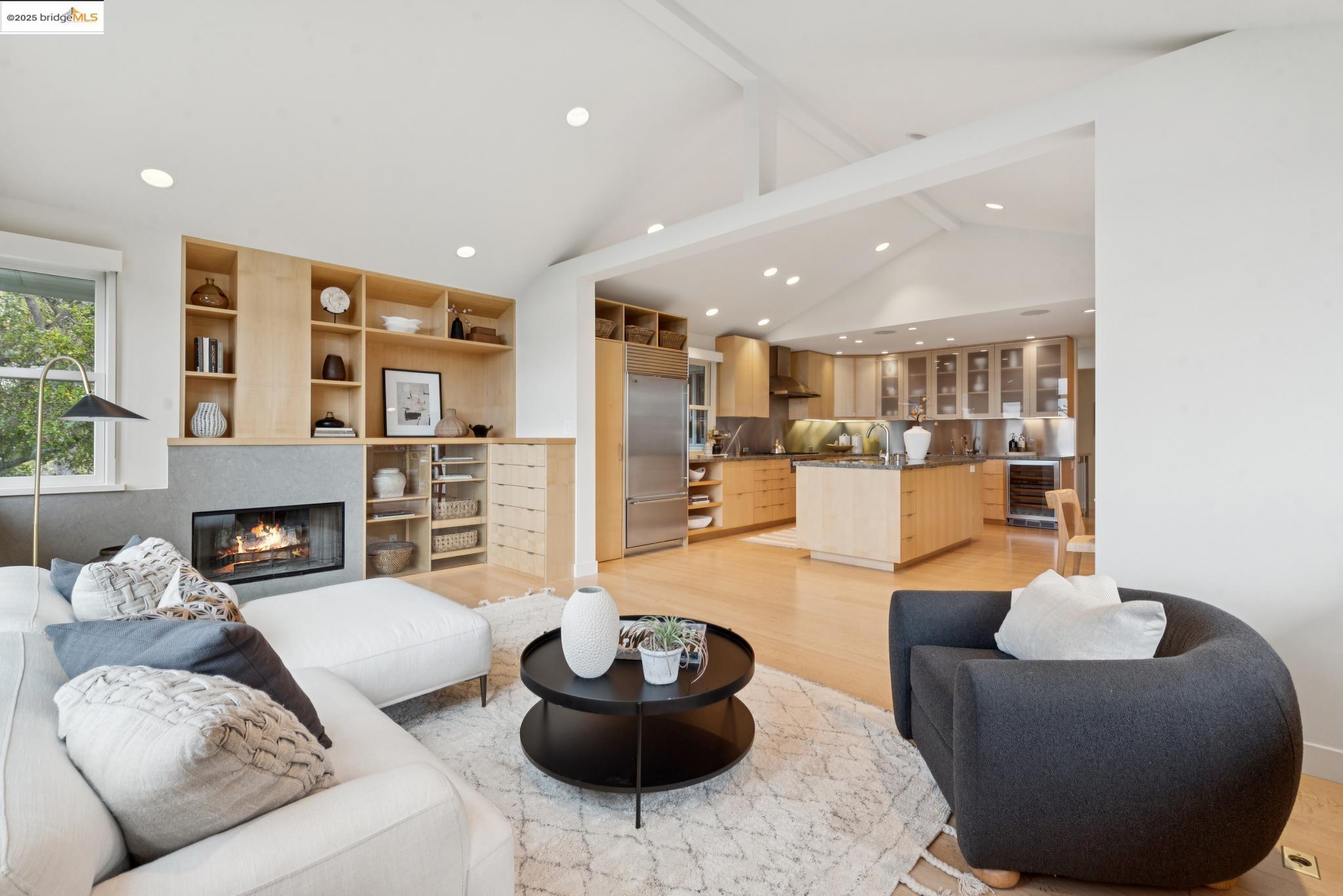 Detail Gallery Image 21 of 60 For 64 Crest Rd, Piedmont,  CA 94611-3304 - 5 Beds | 4 Baths