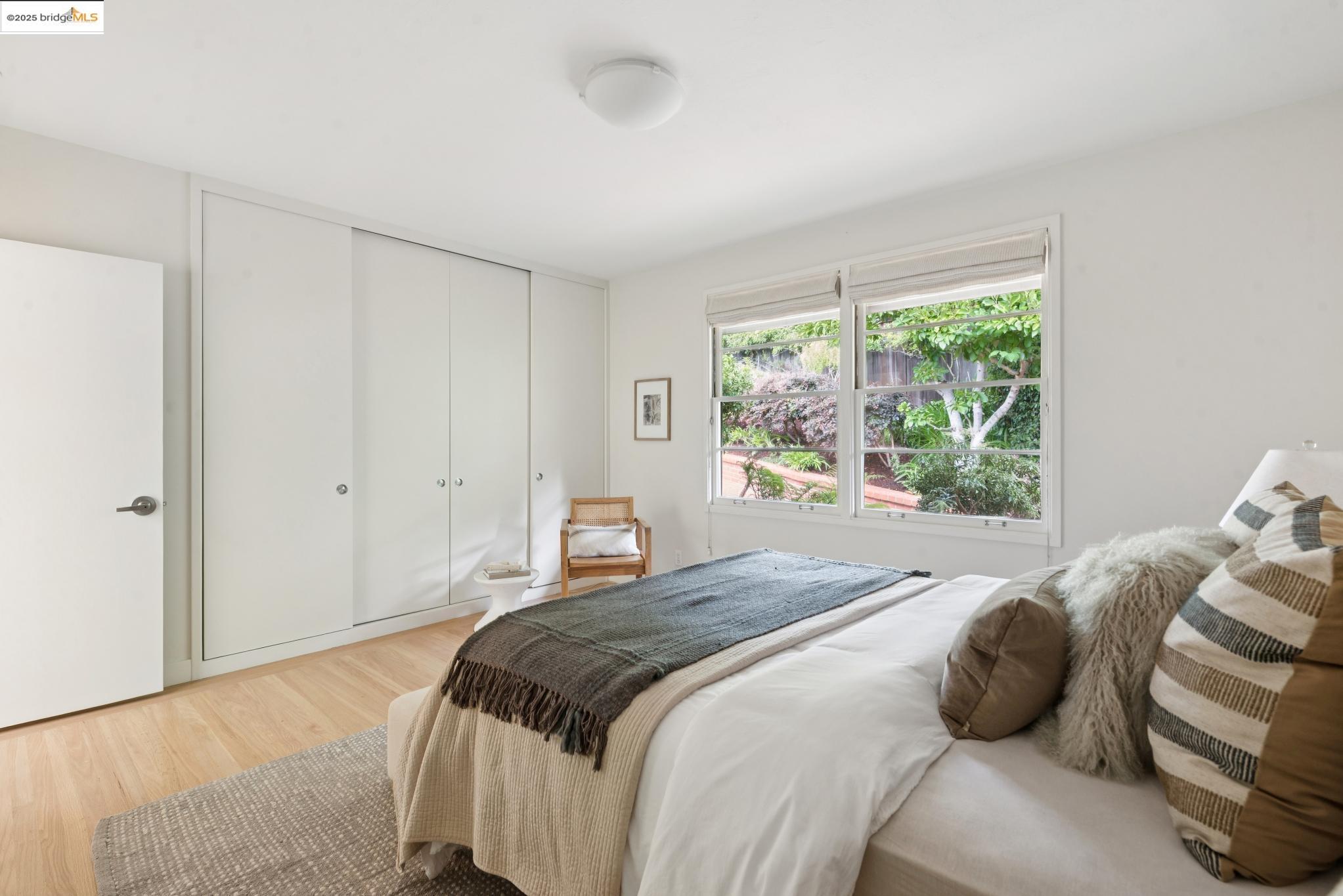Detail Gallery Image 25 of 60 For 64 Crest Rd, Piedmont,  CA 94611-3304 - 5 Beds | 4 Baths