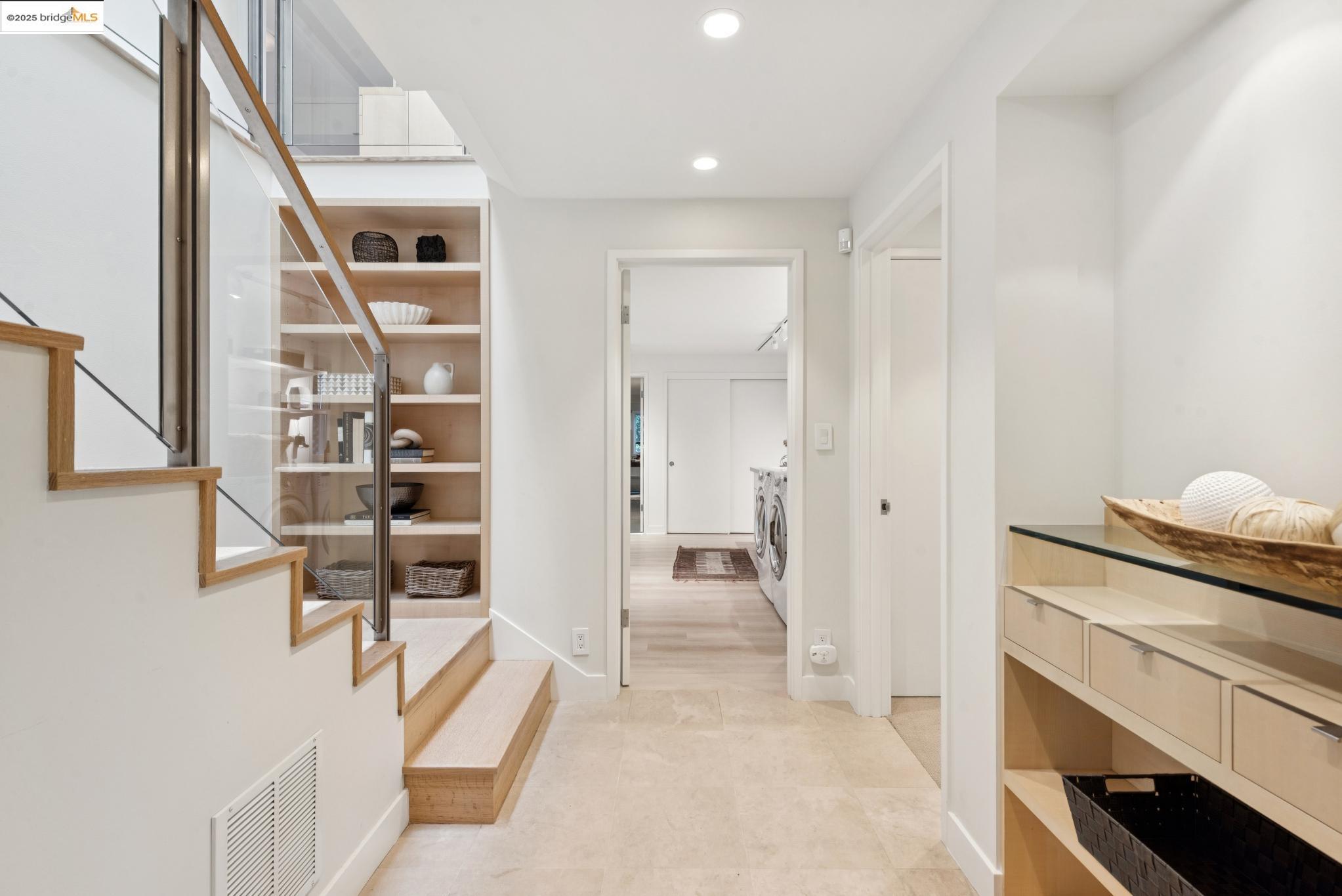 Detail Gallery Image 33 of 60 For 64 Crest Rd, Piedmont,  CA 94611-3304 - 5 Beds | 4 Baths