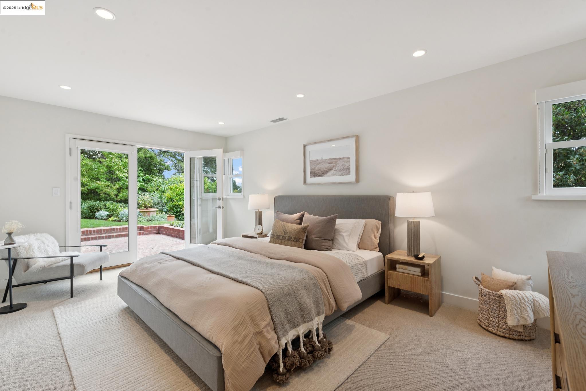 Detail Gallery Image 35 of 60 For 64 Crest Rd, Piedmont,  CA 94611-3304 - 5 Beds | 4 Baths