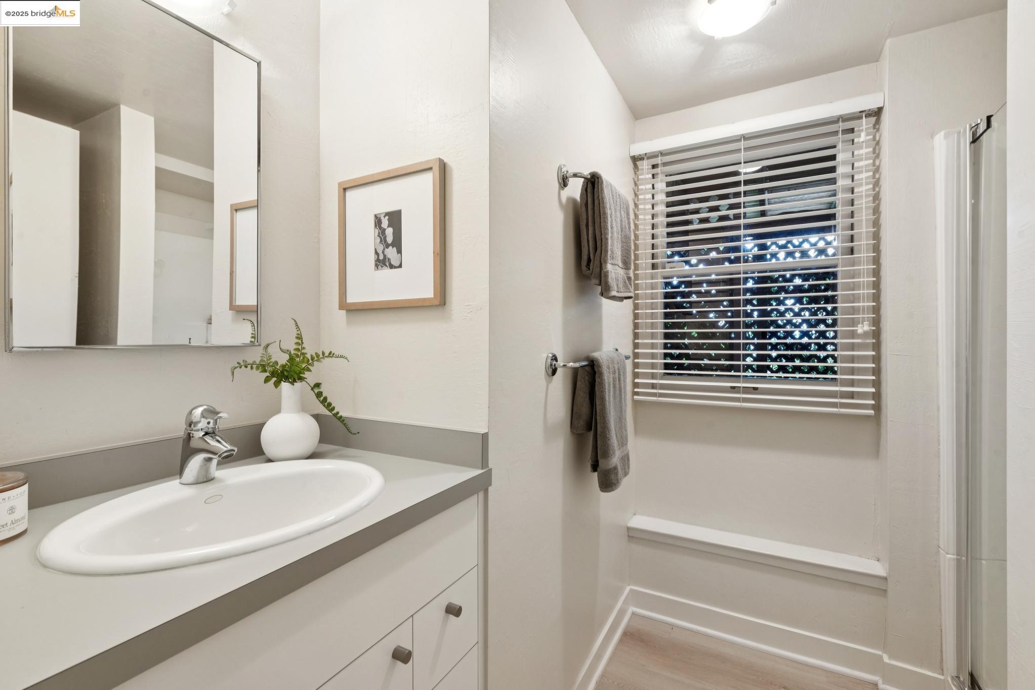 Detail Gallery Image 42 of 60 For 64 Crest Rd, Piedmont,  CA 94611-3304 - 5 Beds | 4 Baths