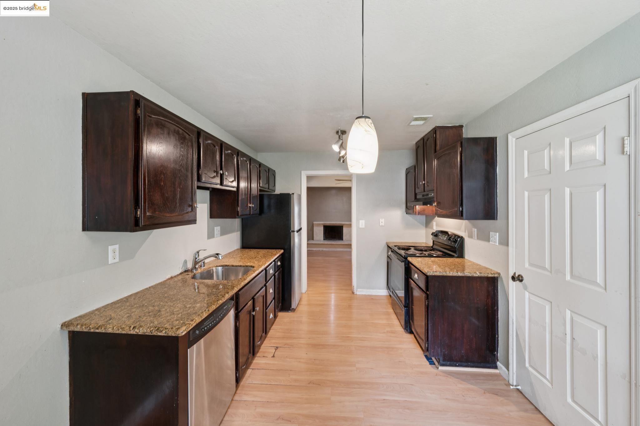 Photo #18: 41111187 Listing: Photo #18