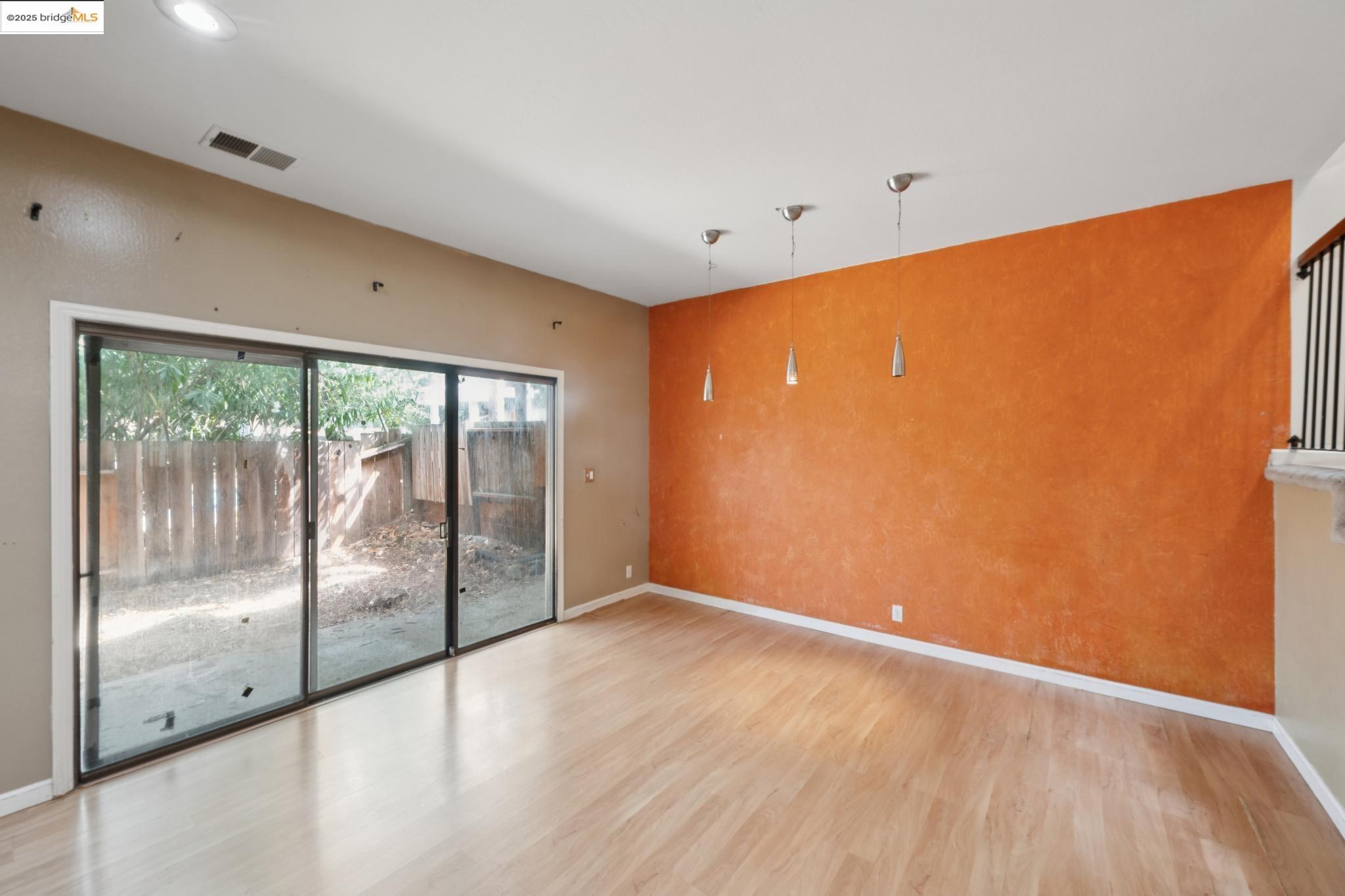 Photo #9: 41111187 Listing: Photo #9