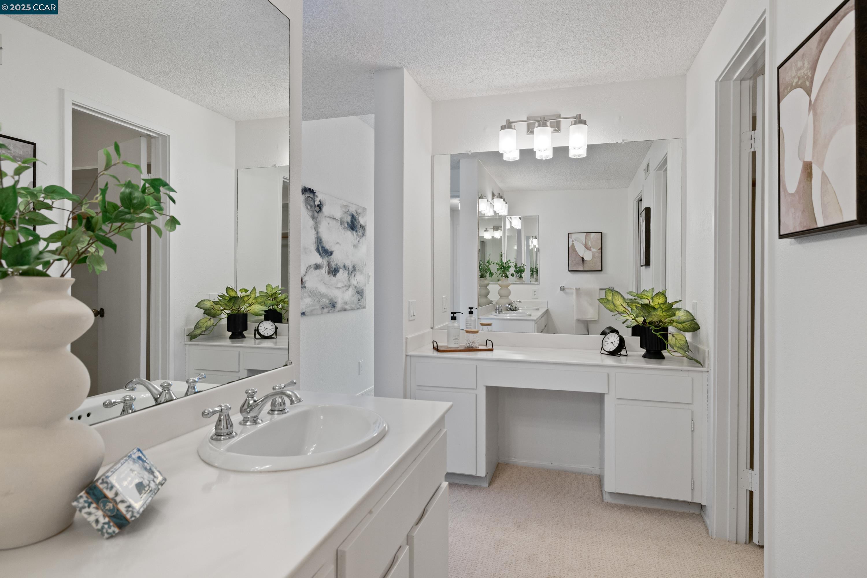 Photo #11: 41111188 Listing: Photo #11