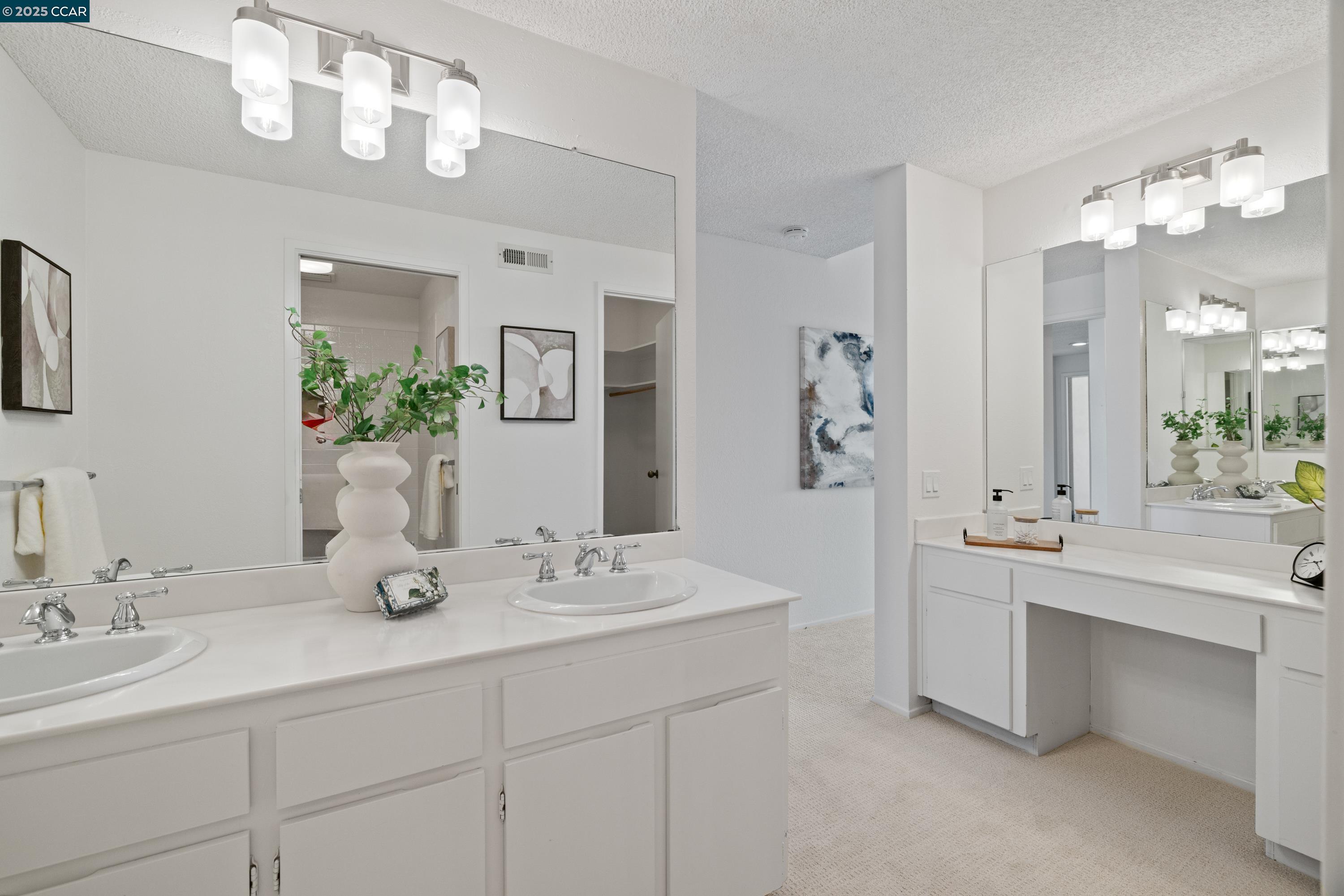 Photo #12: 41111188 Listing: Photo #12