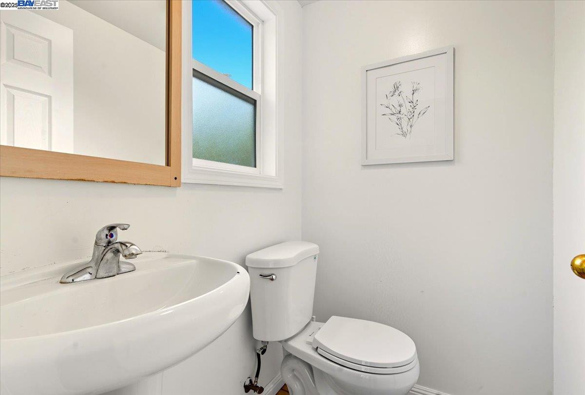 Detail Gallery Image 20 of 24 For 1531 136th Ave, San Leandro,  CA 94578 - 2 Beds | 1/1 Baths