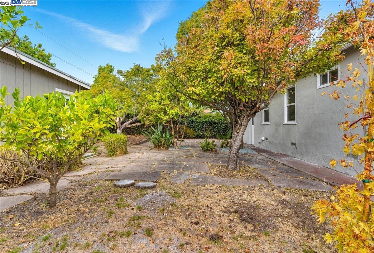 Detail Gallery Image 23 of 24 For 1531 136th Ave, San Leandro,  CA 94578 - 2 Beds | 1/1 Baths