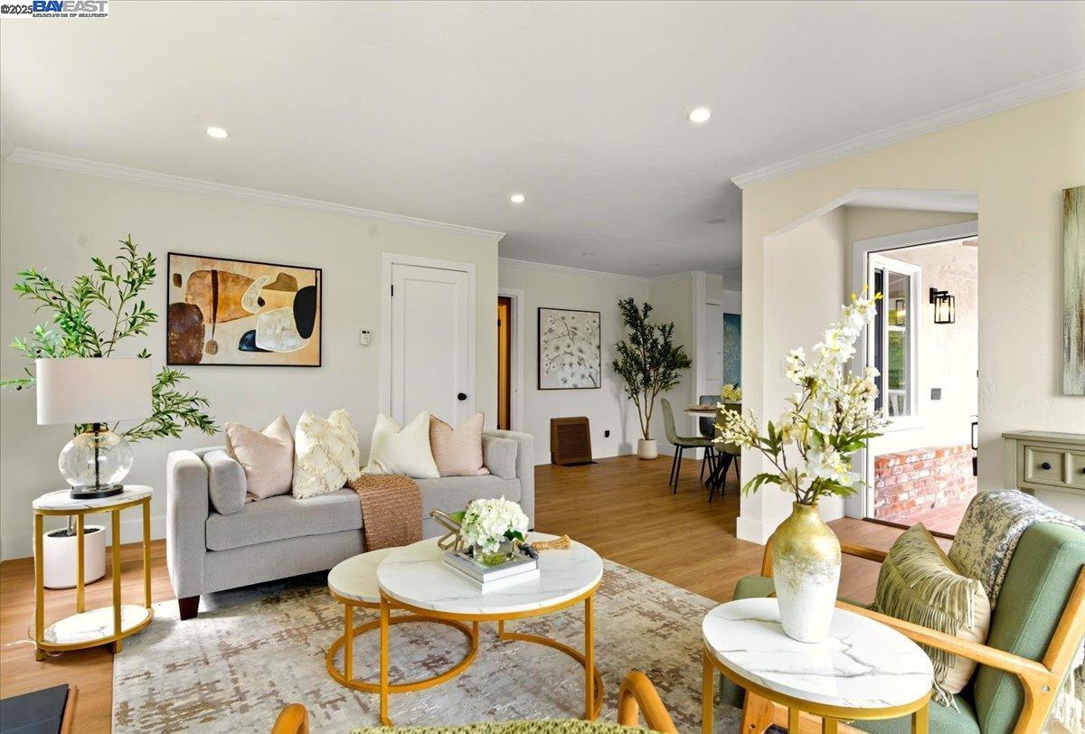 Detail Gallery Image 6 of 24 For 1531 136th Ave, San Leandro,  CA 94578 - 2 Beds | 1/1 Baths
