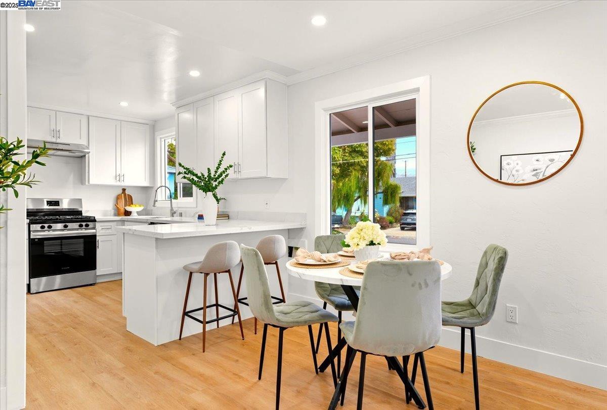 Detail Gallery Image 10 of 24 For 1531 136th Ave, San Leandro,  CA 94578 - 2 Beds | 1/1 Baths