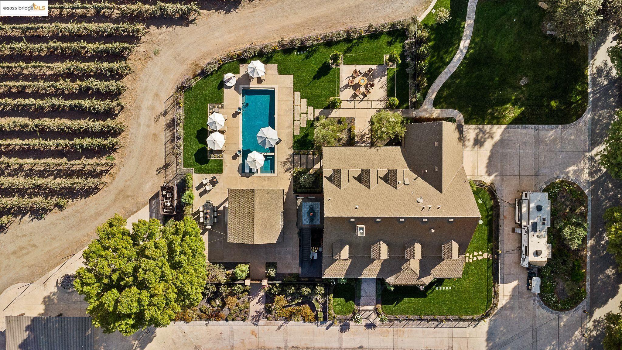 Detail Gallery Image 3 of 60 For 3501 Byer Road, Byron,  CA 94514 - 4 Beds | 4 Baths