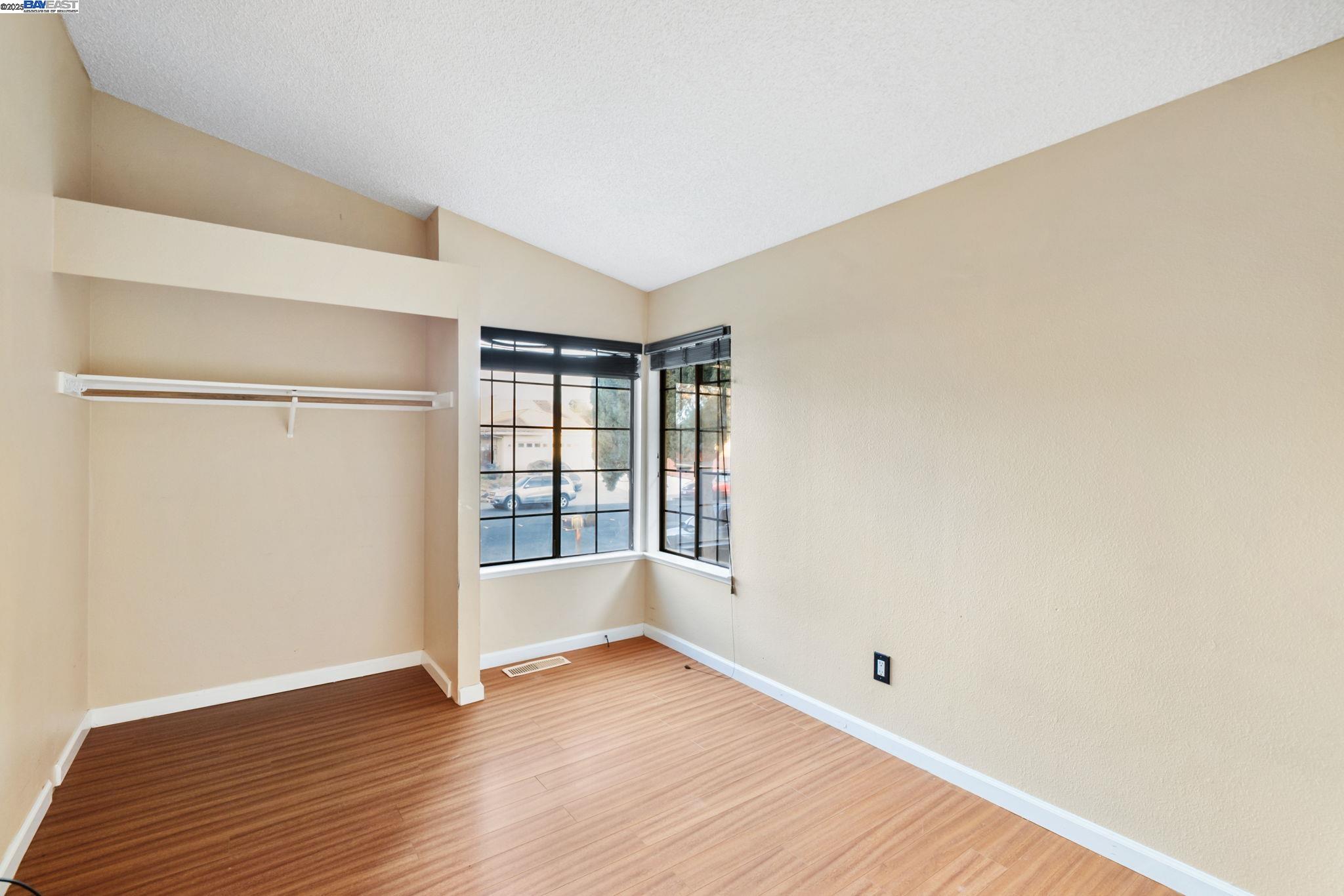 Detail Gallery Image 17 of 44 For 2116 Willow Ave, Antioch,  CA 94509 - 3 Beds | 2 Baths