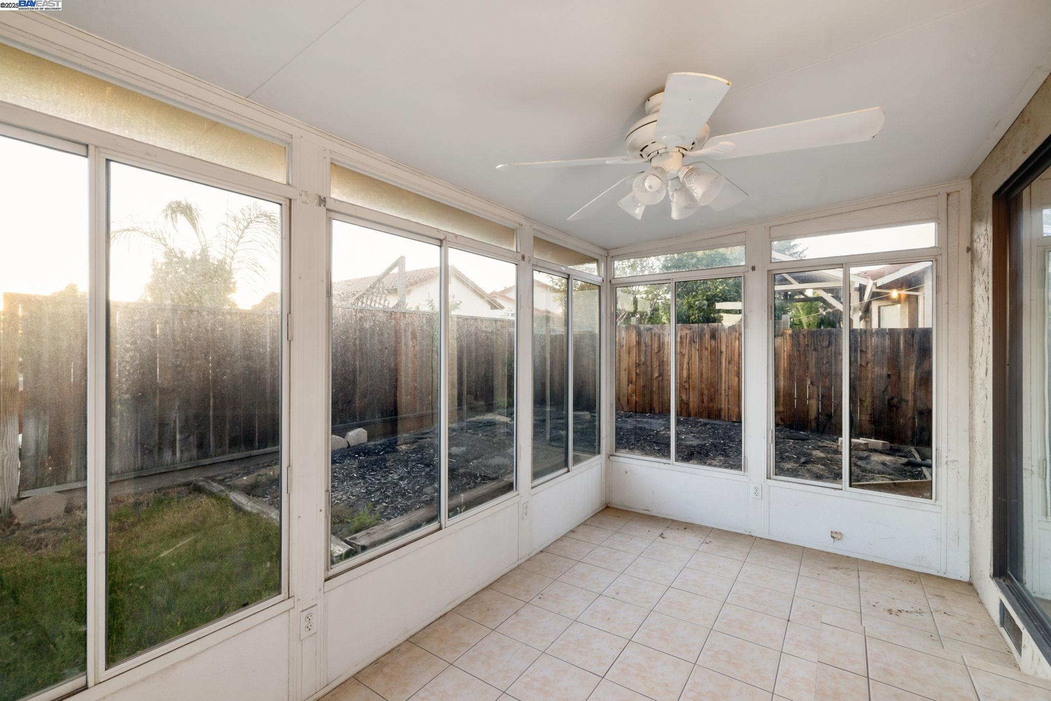Detail Gallery Image 30 of 44 For 2116 Willow Ave, Antioch,  CA 94509 - 3 Beds | 2 Baths