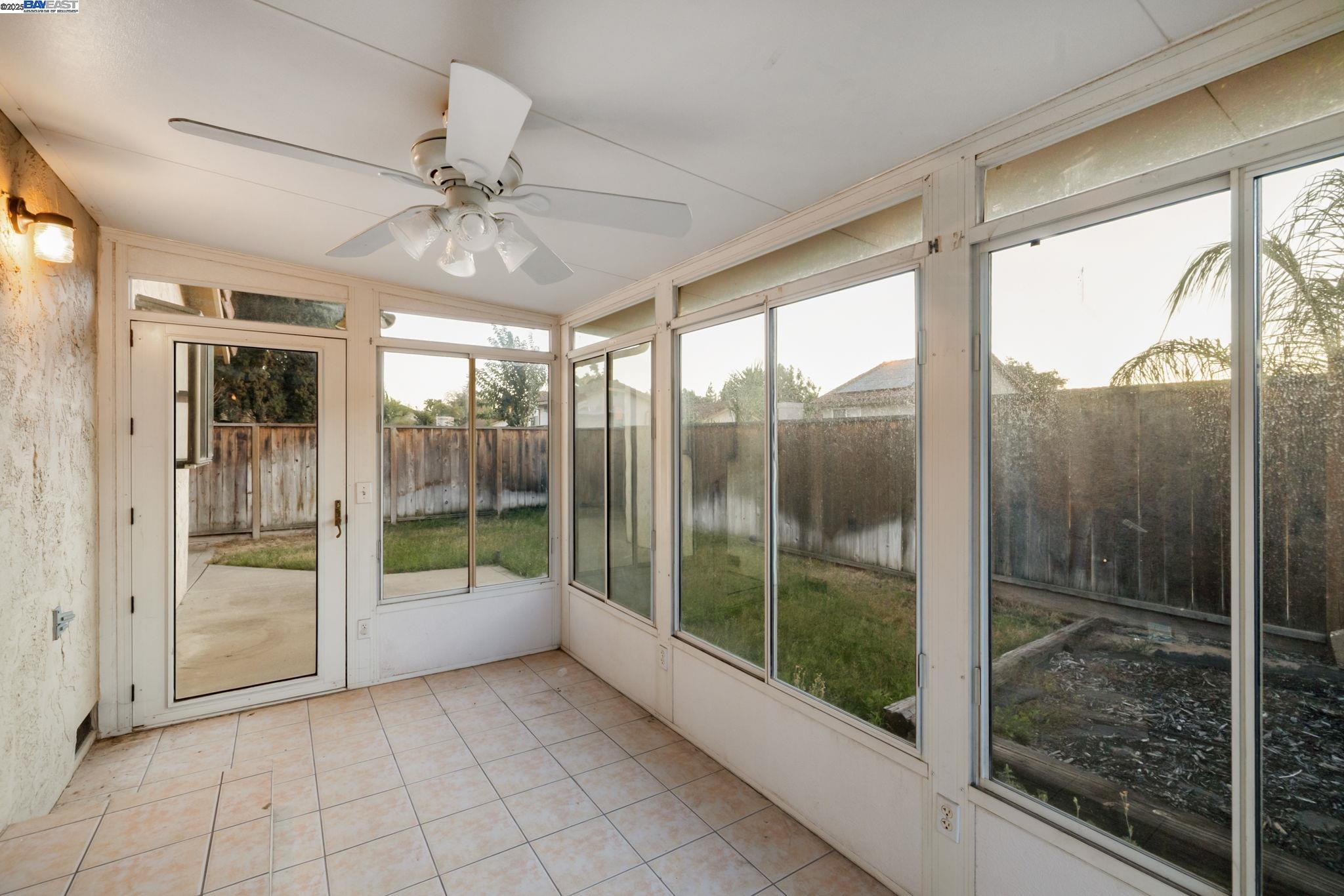 Detail Gallery Image 32 of 44 For 2116 Willow Ave, Antioch,  CA 94509 - 3 Beds | 2 Baths
