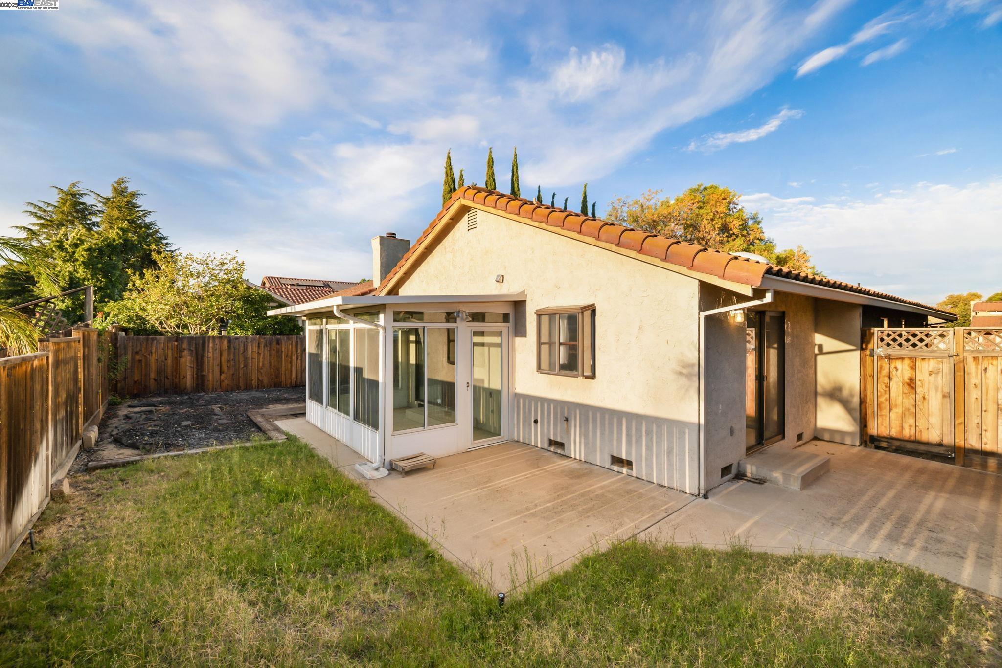 Detail Gallery Image 36 of 44 For 2116 Willow Ave, Antioch,  CA 94509 - 3 Beds | 2 Baths