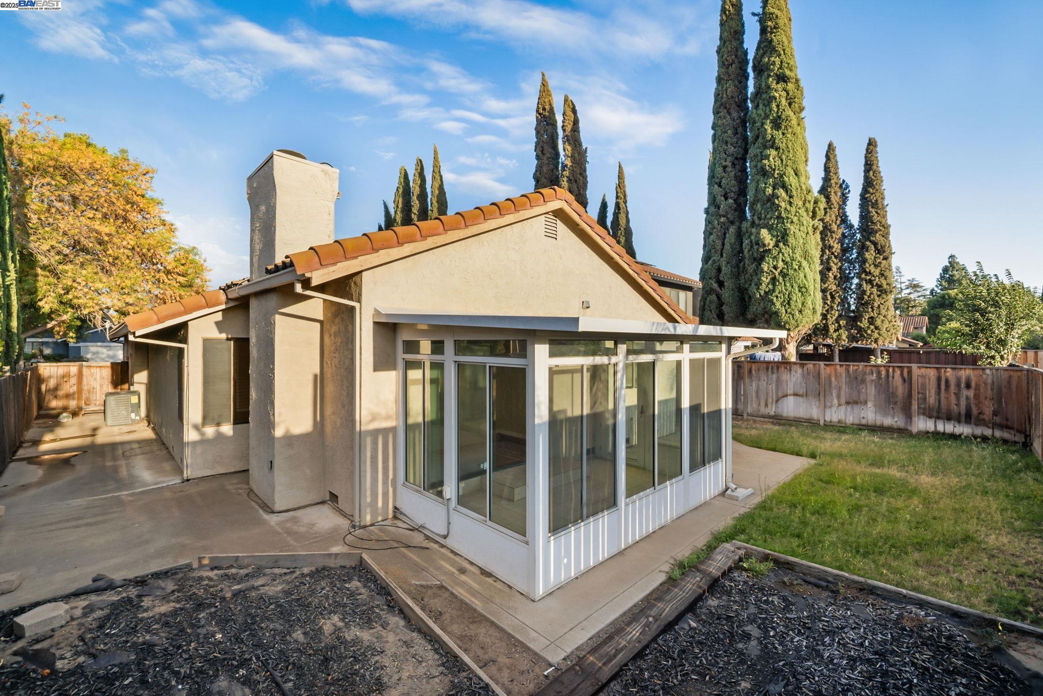 Detail Gallery Image 38 of 44 For 2116 Willow Ave, Antioch,  CA 94509 - 3 Beds | 2 Baths