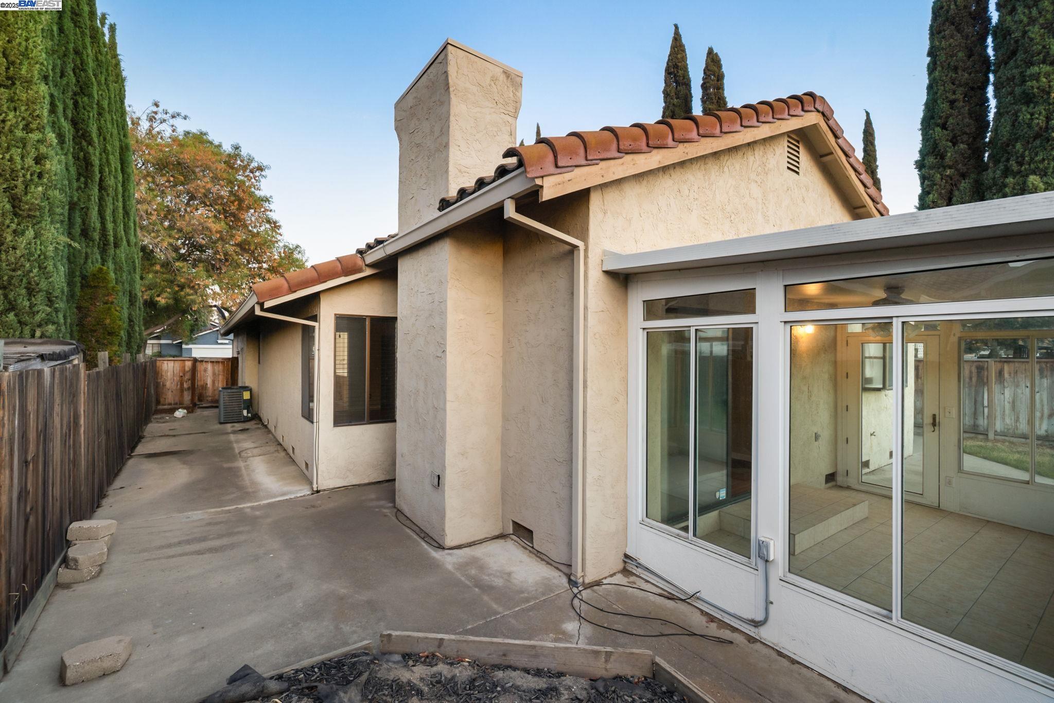 Detail Gallery Image 40 of 44 For 2116 Willow Ave, Antioch,  CA 94509 - 3 Beds | 2 Baths