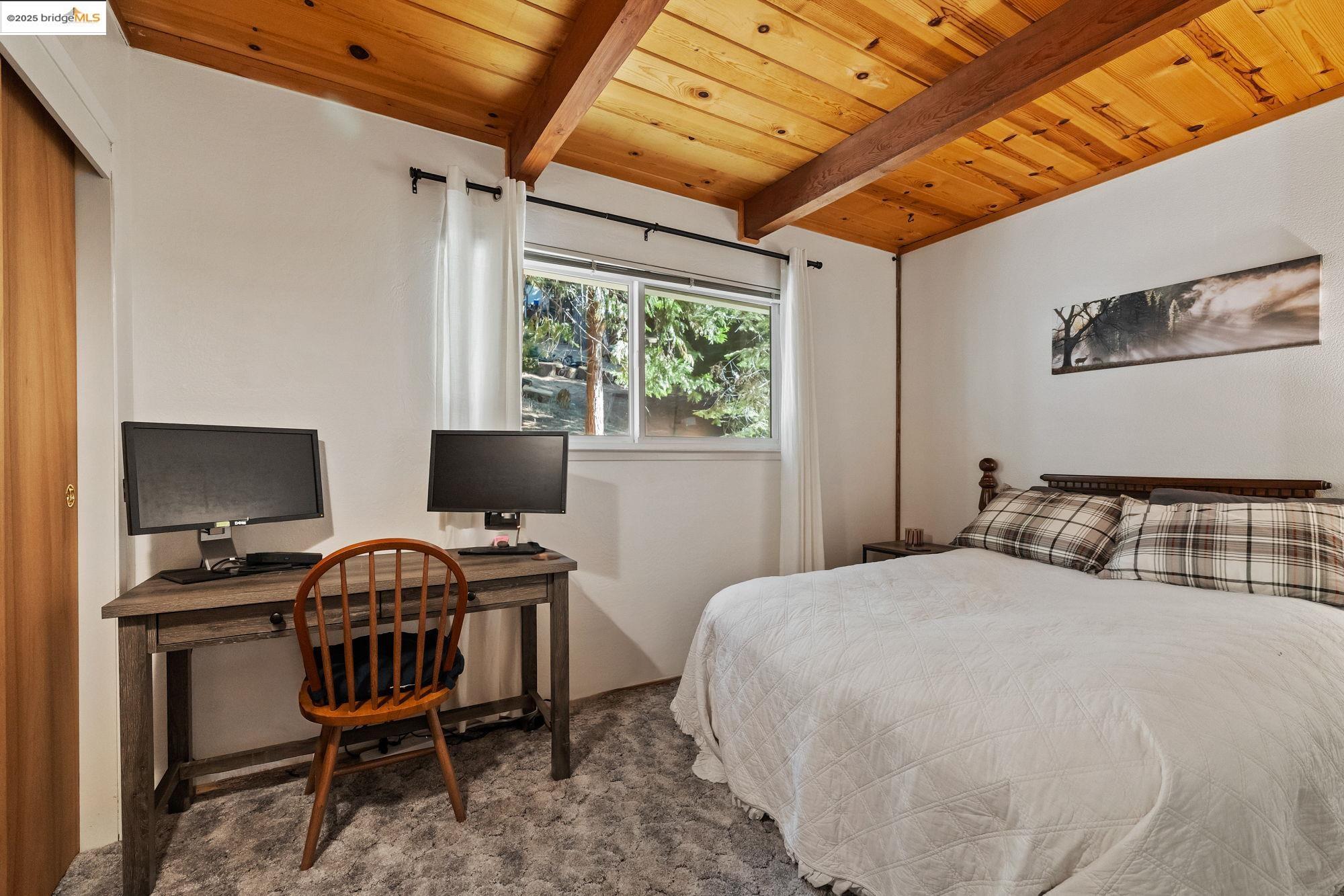 Detail Gallery Image 16 of 30 For 24061 Wakalu Trl, Mi Wuk Village,  CA 95346 - 4 Beds | 2 Baths