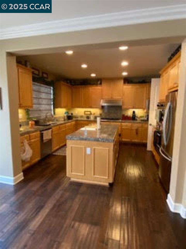 Detail Gallery Image 13 of 25 For 626 Karina Ct, San Ramon,  CA 94582 - 5 Beds | 3/1 Baths