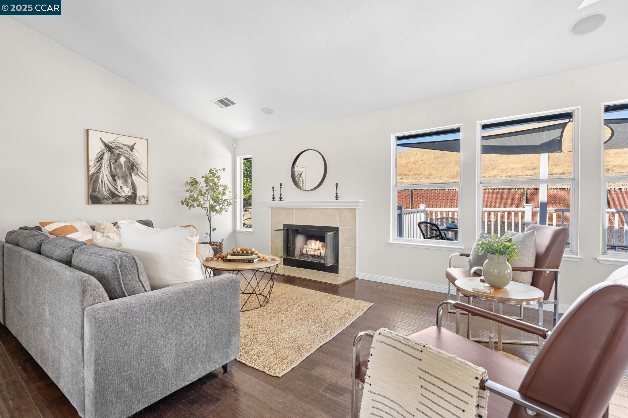 Detail Gallery Image 13 of 50 For 2387 Whitetail Dr, Antioch,  CA 94531 - 4 Beds | 2/1 Baths