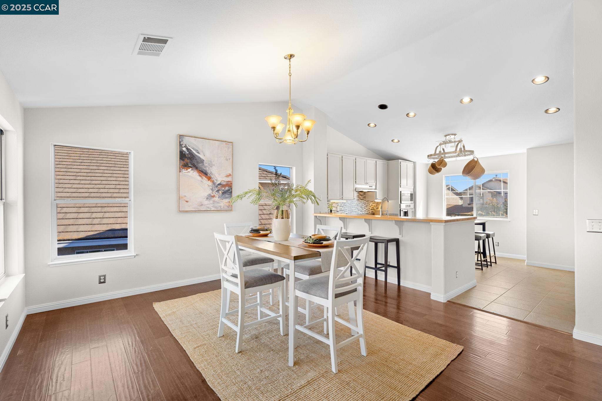 Detail Gallery Image 20 of 50 For 2387 Whitetail Dr, Antioch,  CA 94531 - 4 Beds | 2/1 Baths