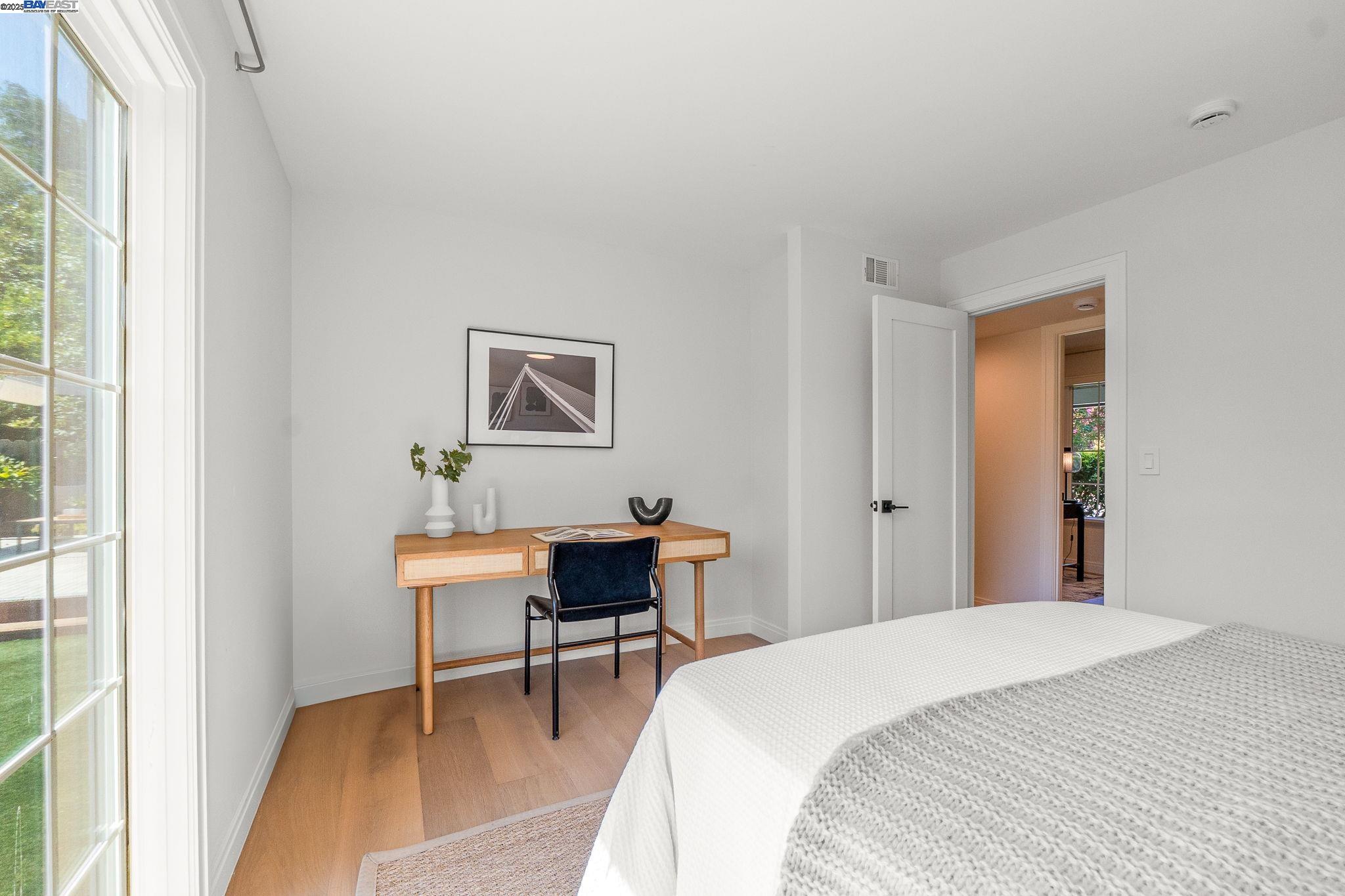 Detail Gallery Image 13 of 57 For 7574 Birkdale Dr, Newark,  CA 94560 - 5 Beds | 2/1 Baths