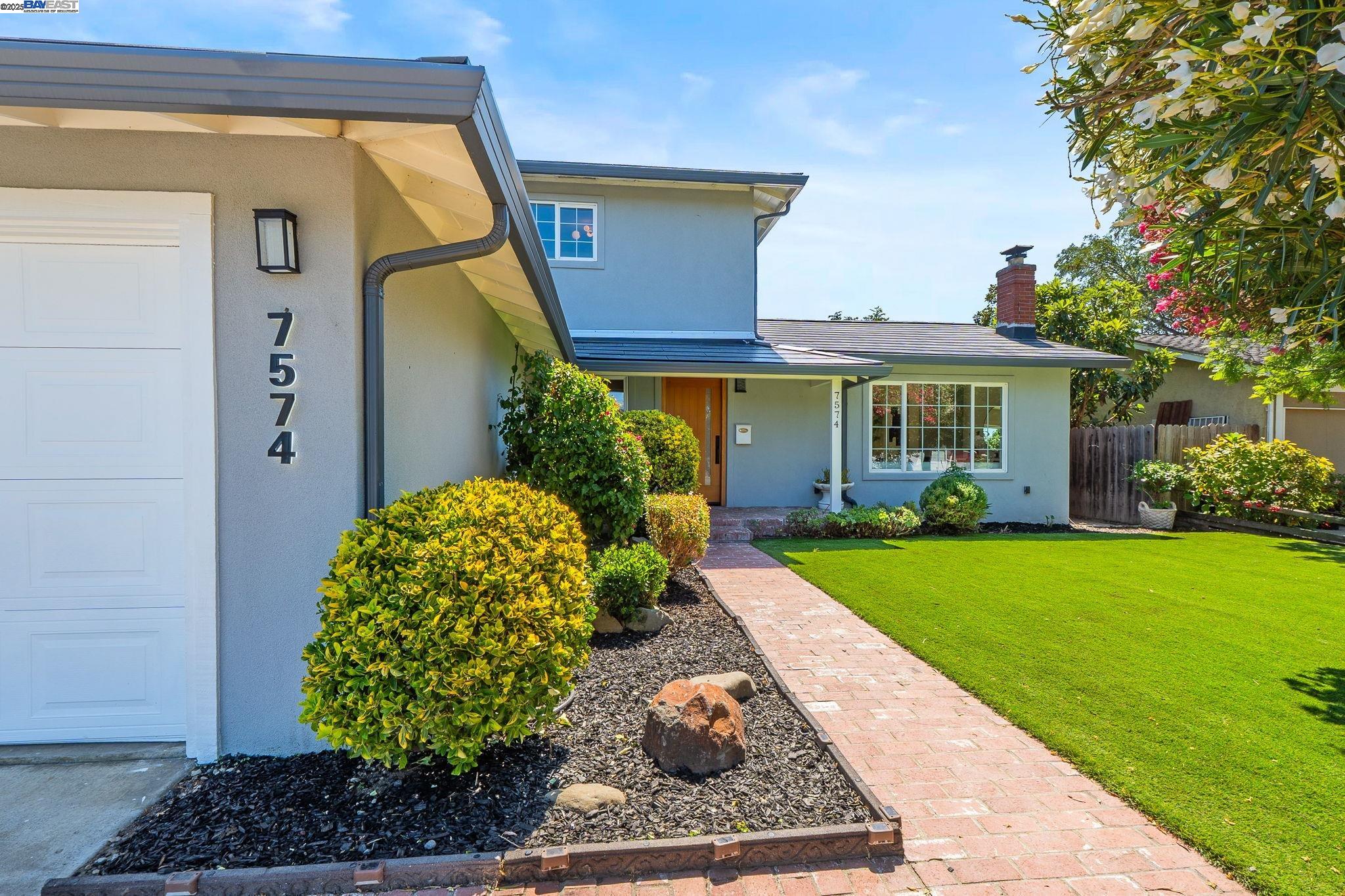 Detail Gallery Image 28 of 57 For 7574 Birkdale Dr, Newark,  CA 94560 - 5 Beds | 2/1 Baths