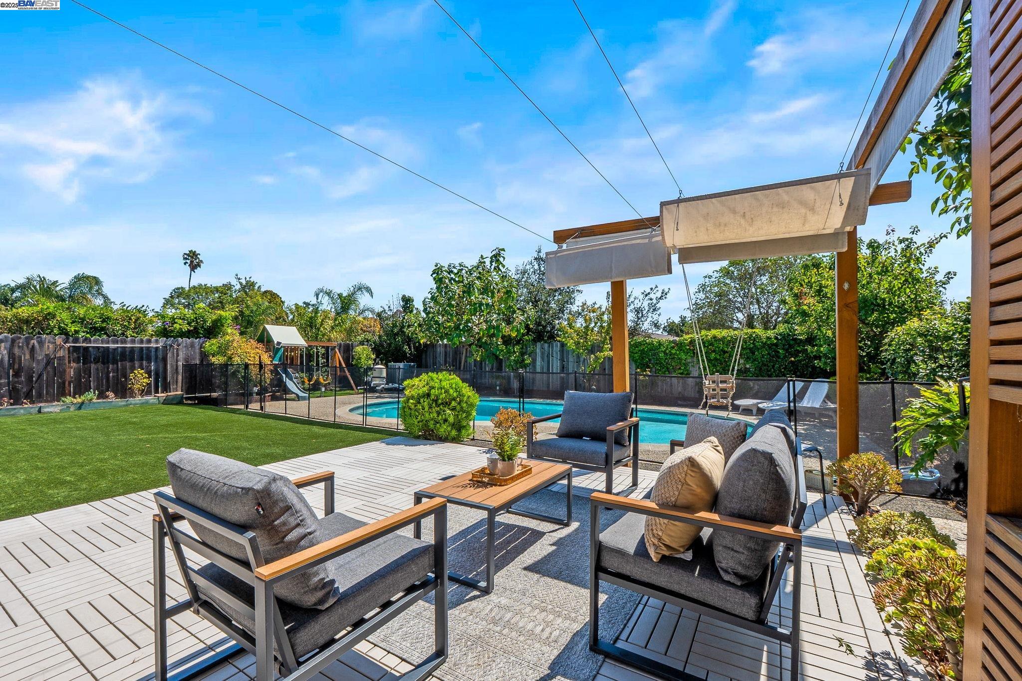 Detail Gallery Image 41 of 57 For 7574 Birkdale Dr, Newark,  CA 94560 - 5 Beds | 2/1 Baths
