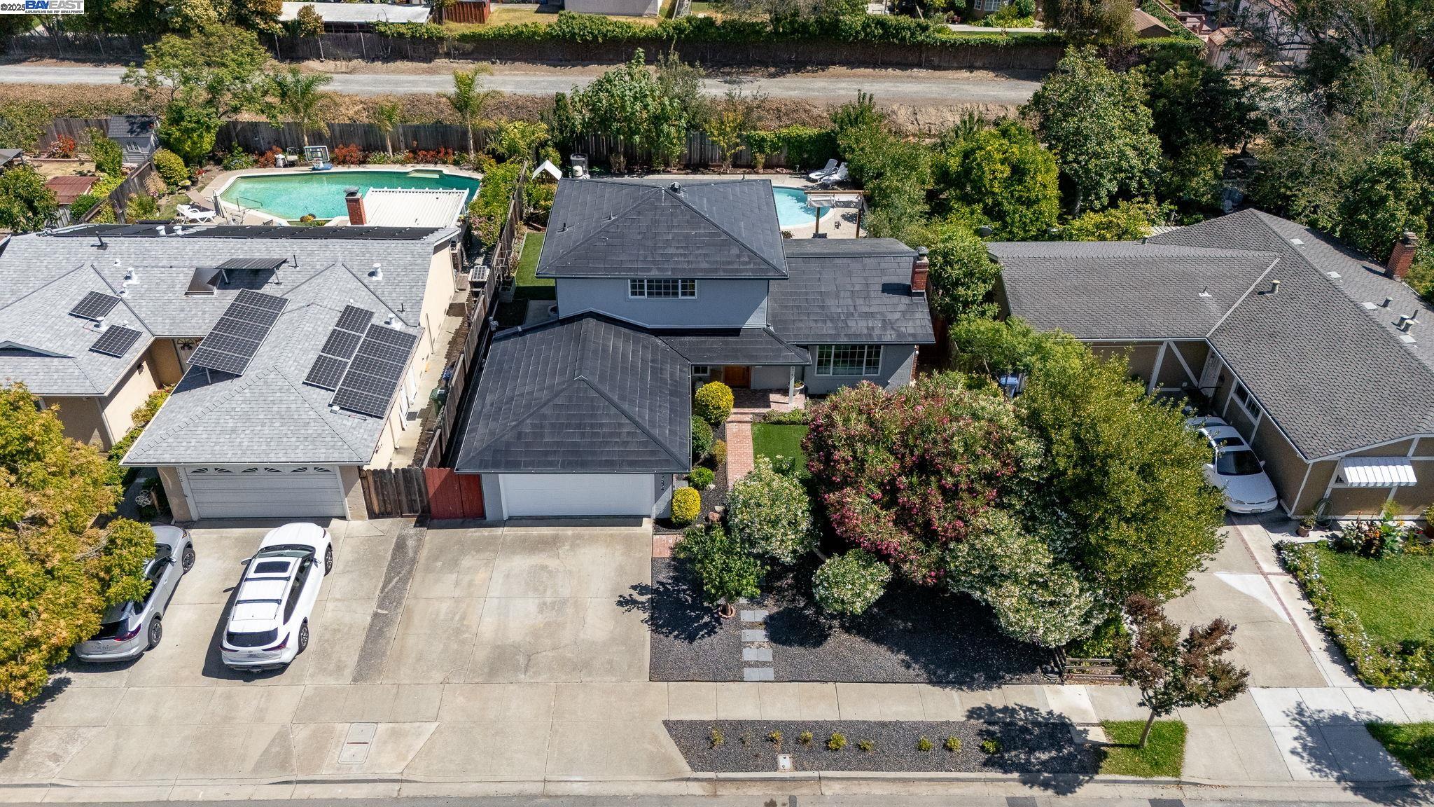 Detail Gallery Image 53 of 57 For 7574 Birkdale Dr, Newark,  CA 94560 - 5 Beds | 2/1 Baths