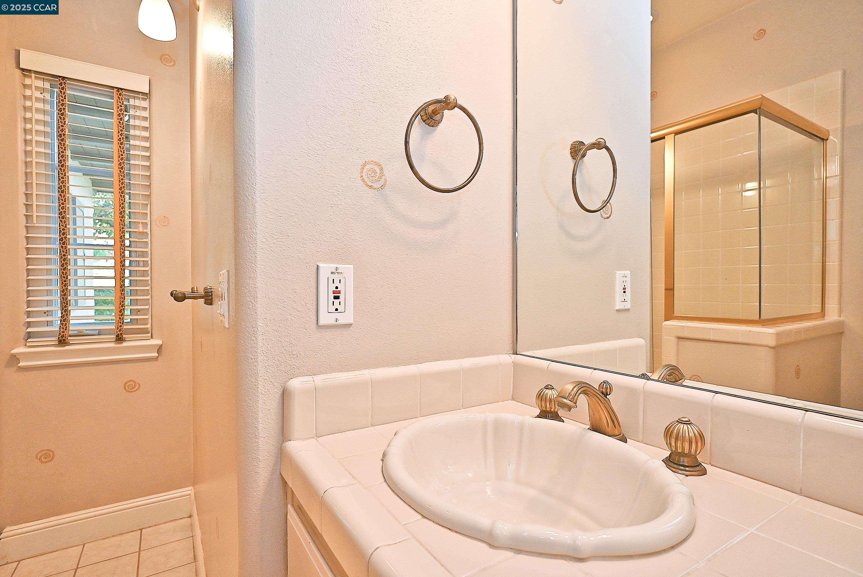 Detail Gallery Image 16 of 24 For 2514 Pomino Way, Pleasanton,  CA 94566 - 4 Beds | 3/1 Baths