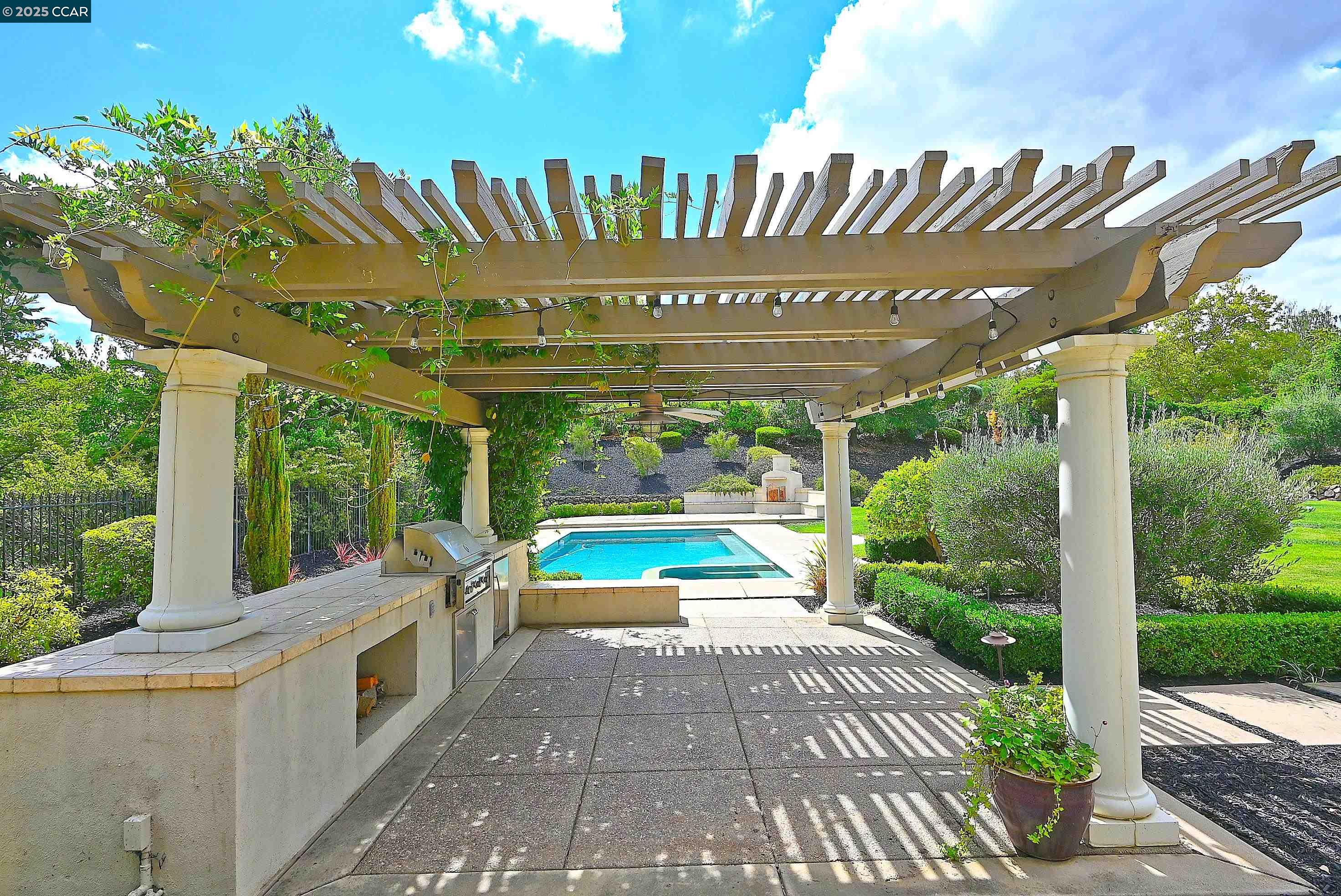Detail Gallery Image 18 of 24 For 2514 Pomino Way, Pleasanton,  CA 94566 - 4 Beds | 3/1 Baths