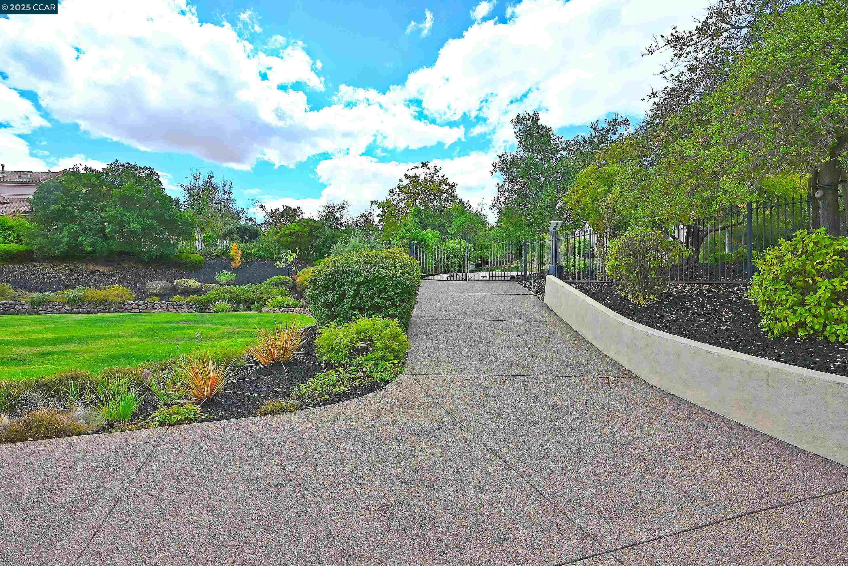 Detail Gallery Image 20 of 24 For 2514 Pomino Way, Pleasanton,  CA 94566 - 4 Beds | 3/1 Baths