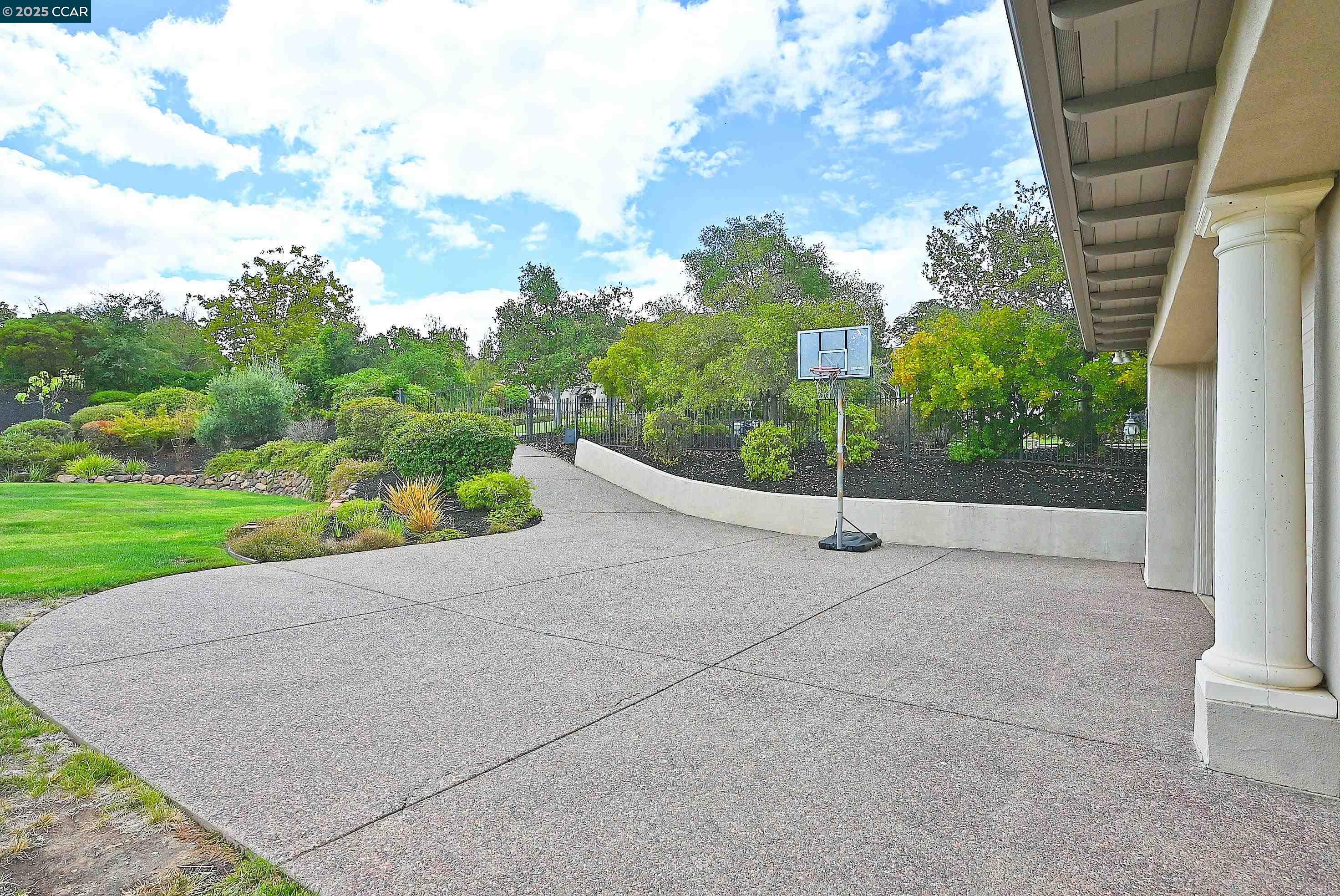 Detail Gallery Image 24 of 24 For 2514 Pomino Way, Pleasanton,  CA 94566 - 4 Beds | 3/1 Baths