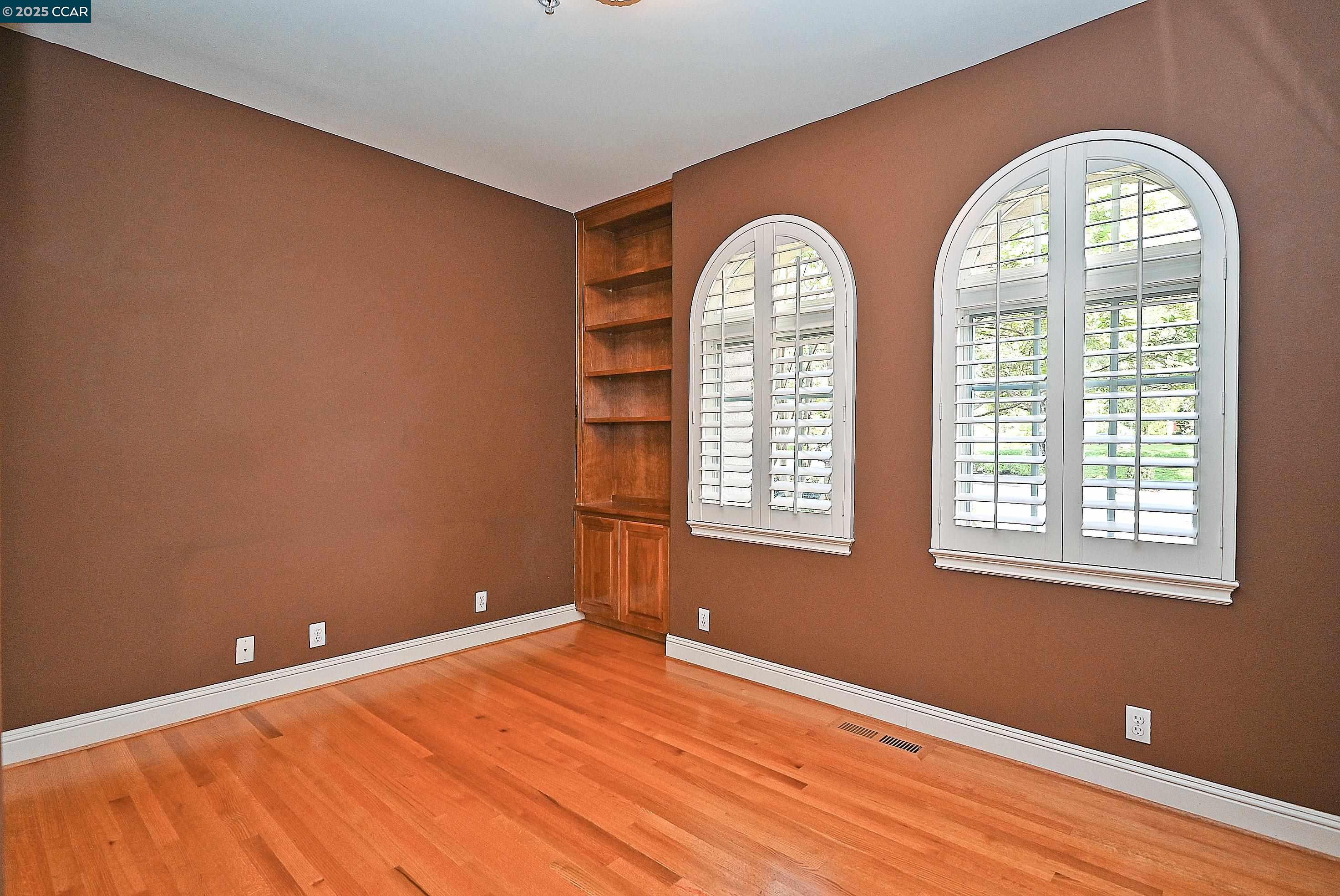 Detail Gallery Image 9 of 24 For 2514 Pomino Way, Pleasanton,  CA 94566 - 4 Beds | 3/1 Baths
