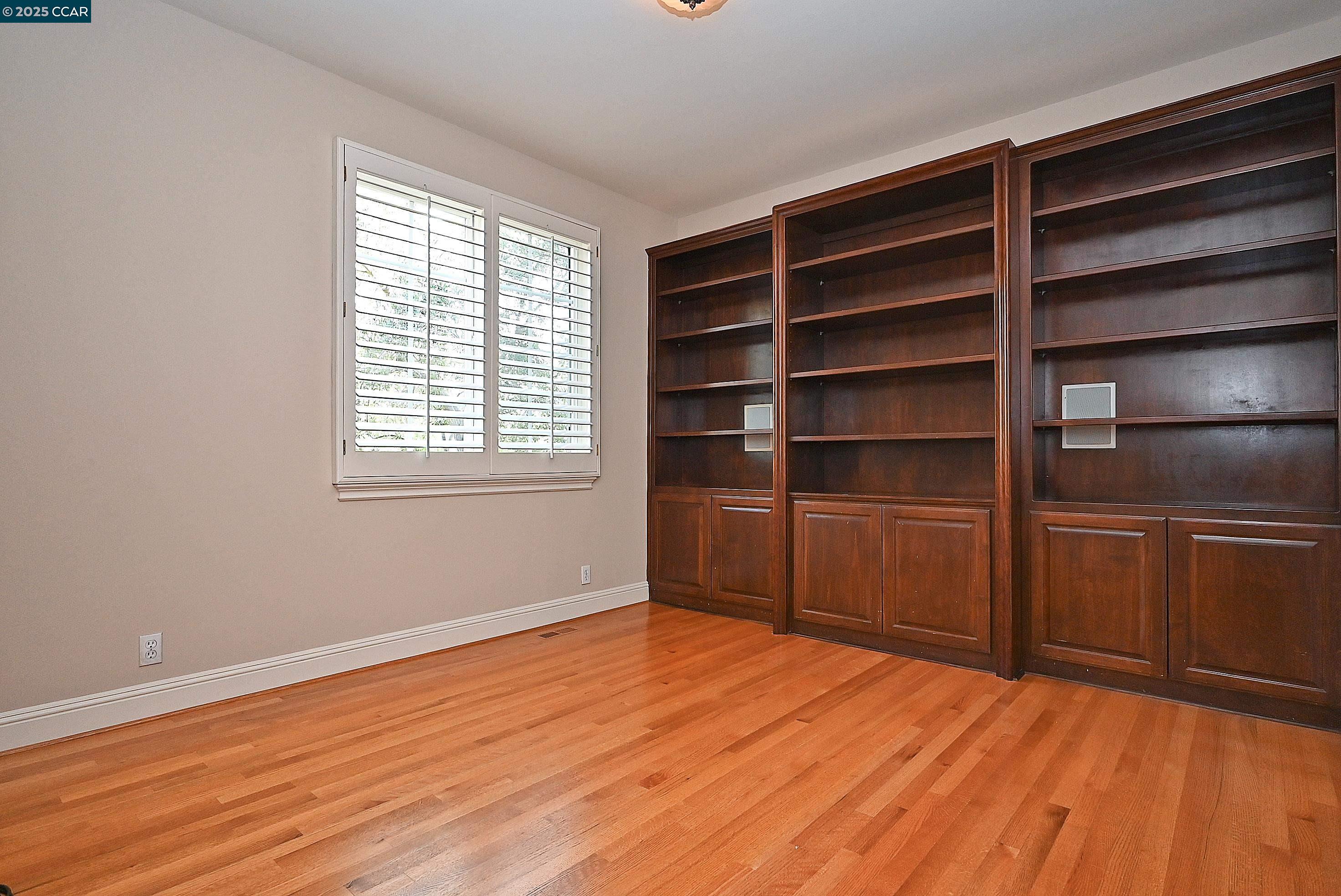 Detail Gallery Image 10 of 24 For 2514 Pomino Way, Pleasanton,  CA 94566 - 4 Beds | 3/1 Baths