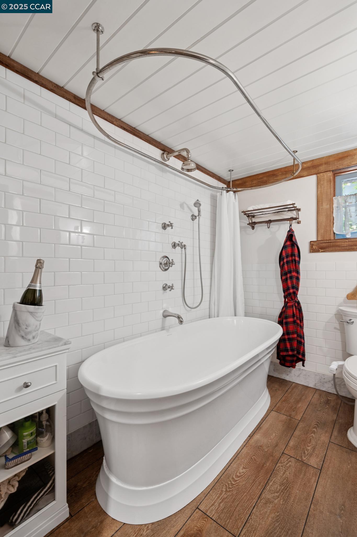Detail Gallery Image 35 of 60 For 1611 Carmel Dr, Walnut Creek,  CA 94596 - – Beds | – Baths