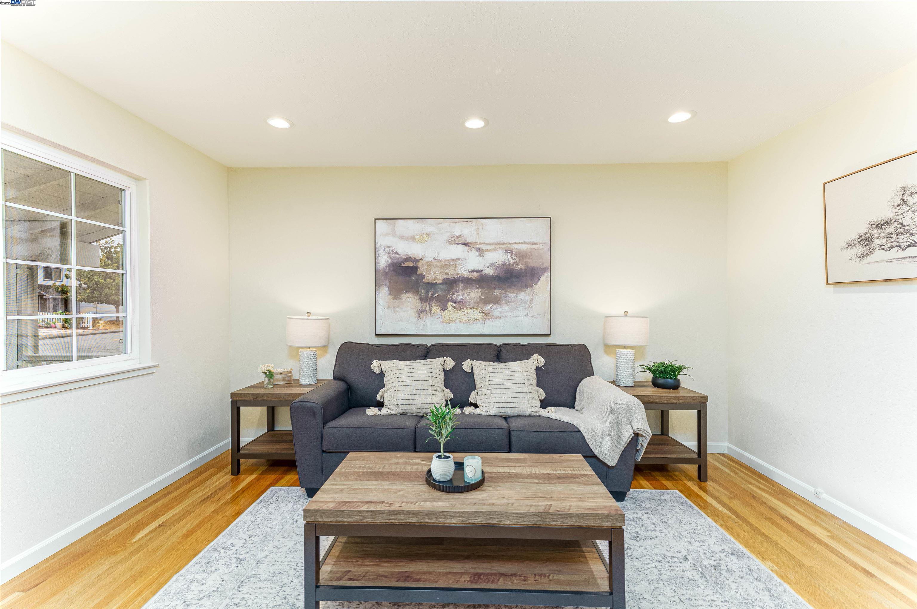 Detail Gallery Image 14 of 43 For 4619 Victoria Ave, Fremont,  CA 94538 - 4 Beds | 2 Baths