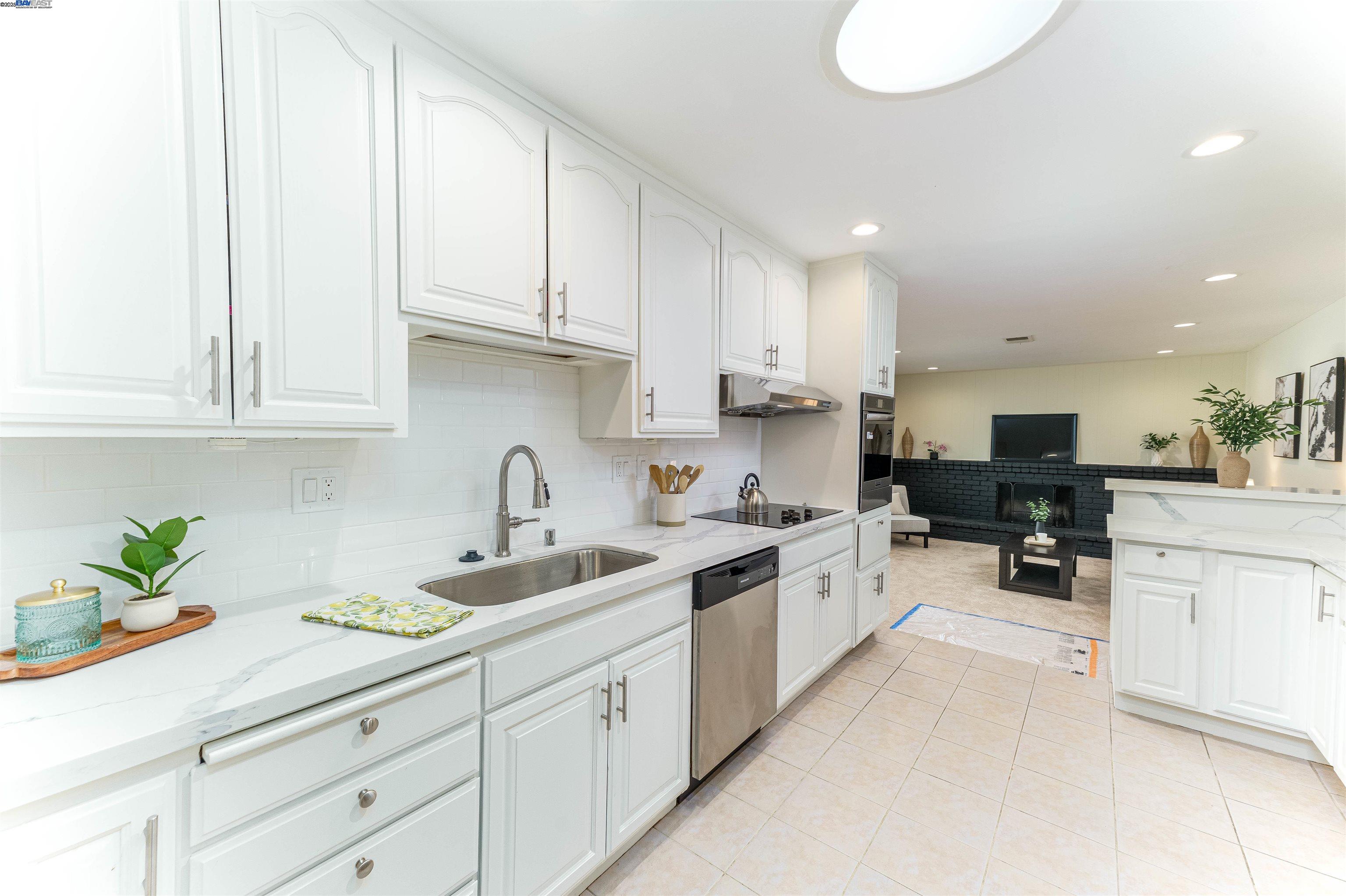 Detail Gallery Image 18 of 43 For 4619 Victoria Ave, Fremont,  CA 94538 - 4 Beds | 2 Baths
