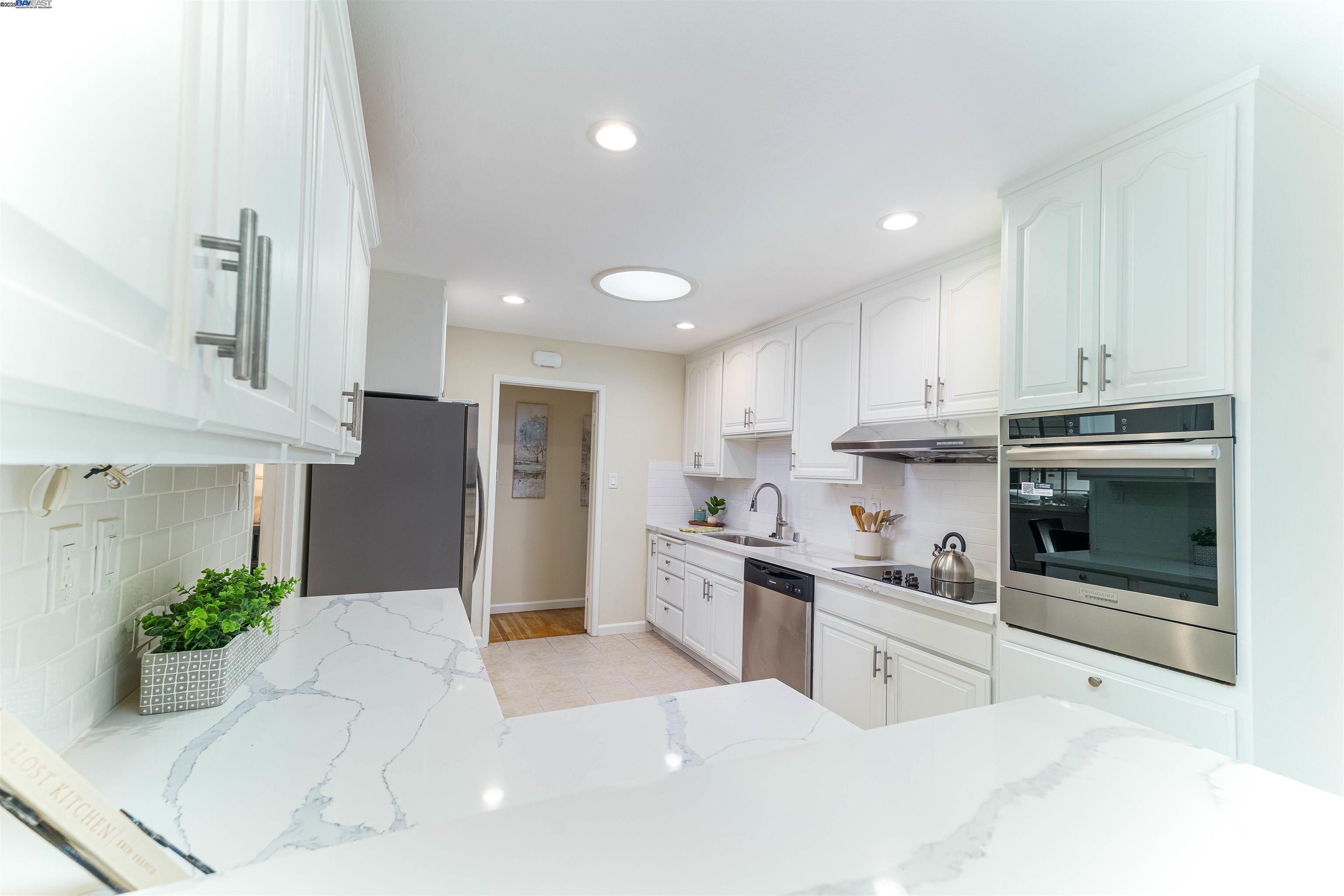 Detail Gallery Image 20 of 43 For 4619 Victoria Ave, Fremont,  CA 94538 - 4 Beds | 2 Baths
