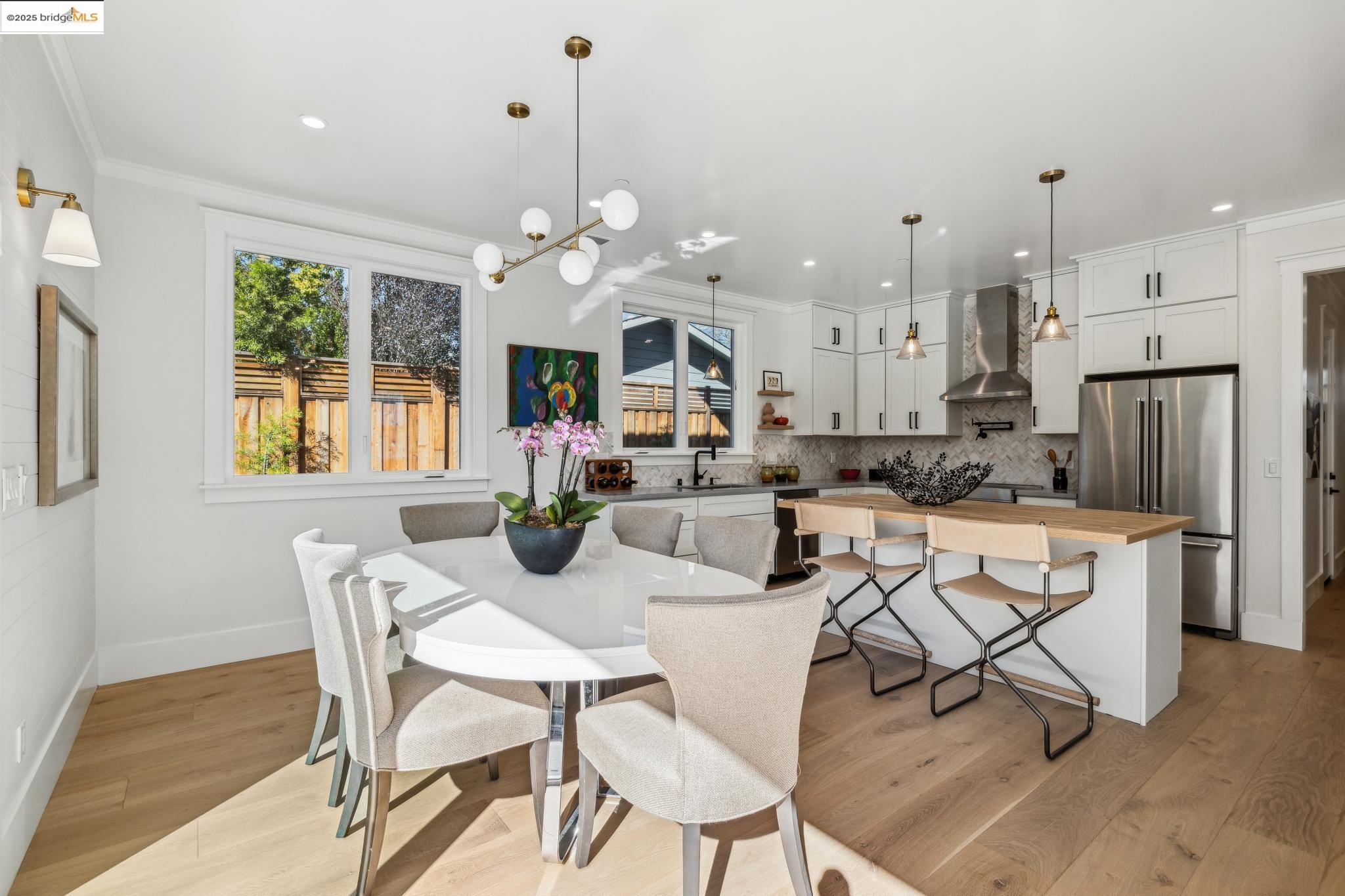 Detail Gallery Image 12 of 46 For 2310 Eighth St, Berkeley,  CA 94710 - 4 Beds | 3 Baths