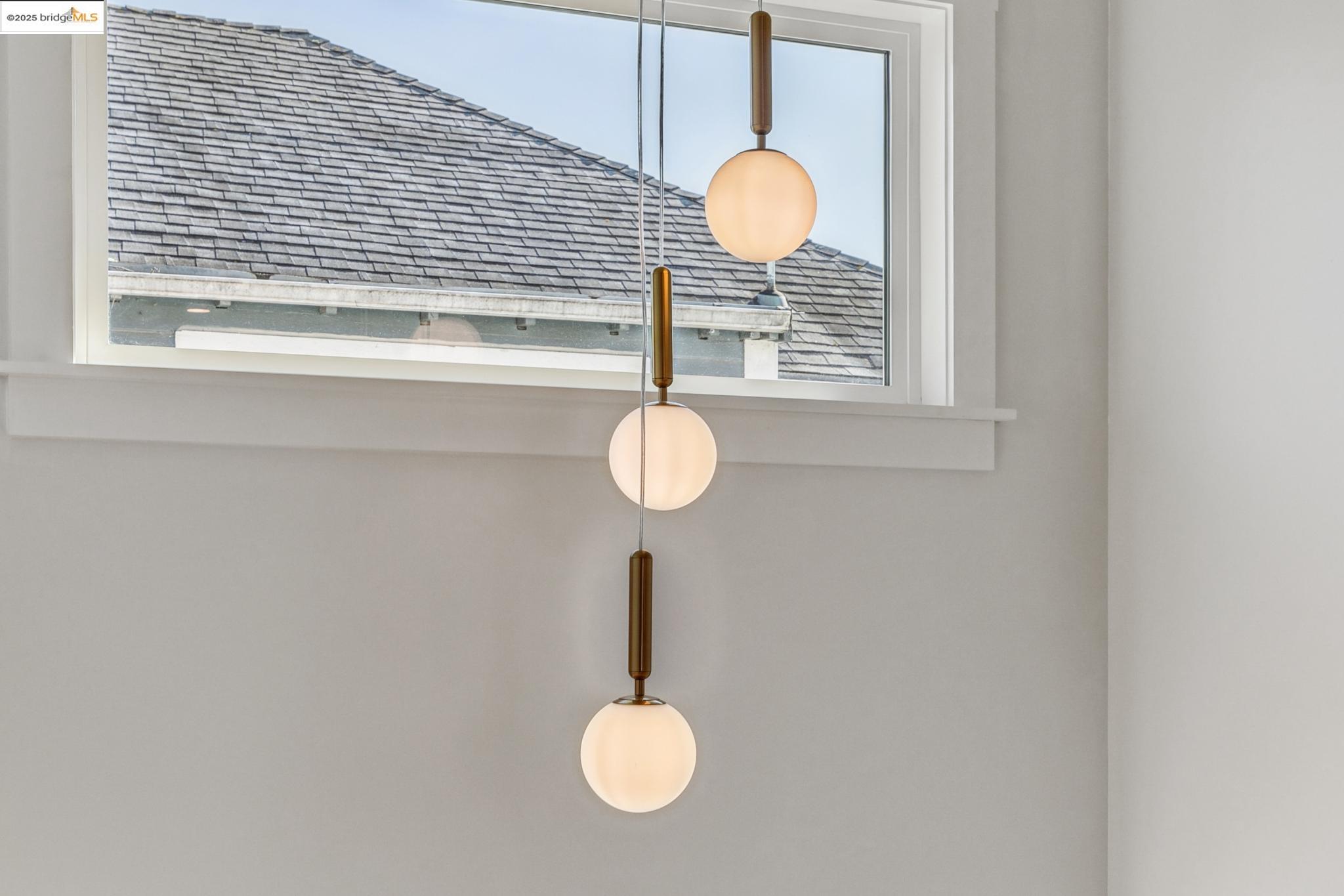 Detail Gallery Image 26 of 46 For 2310 Eighth St, Berkeley,  CA 94710 - 4 Beds | 3 Baths