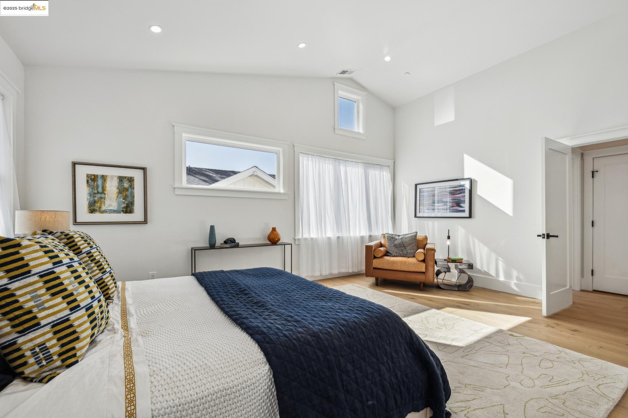 Detail Gallery Image 27 of 46 For 2310 Eighth St, Berkeley,  CA 94710 - 4 Beds | 3 Baths