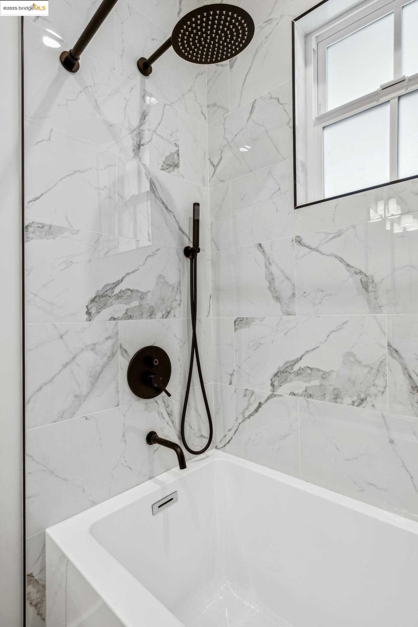 Detail Gallery Image 35 of 46 For 2310 Eighth St, Berkeley,  CA 94710 - 4 Beds | 3 Baths