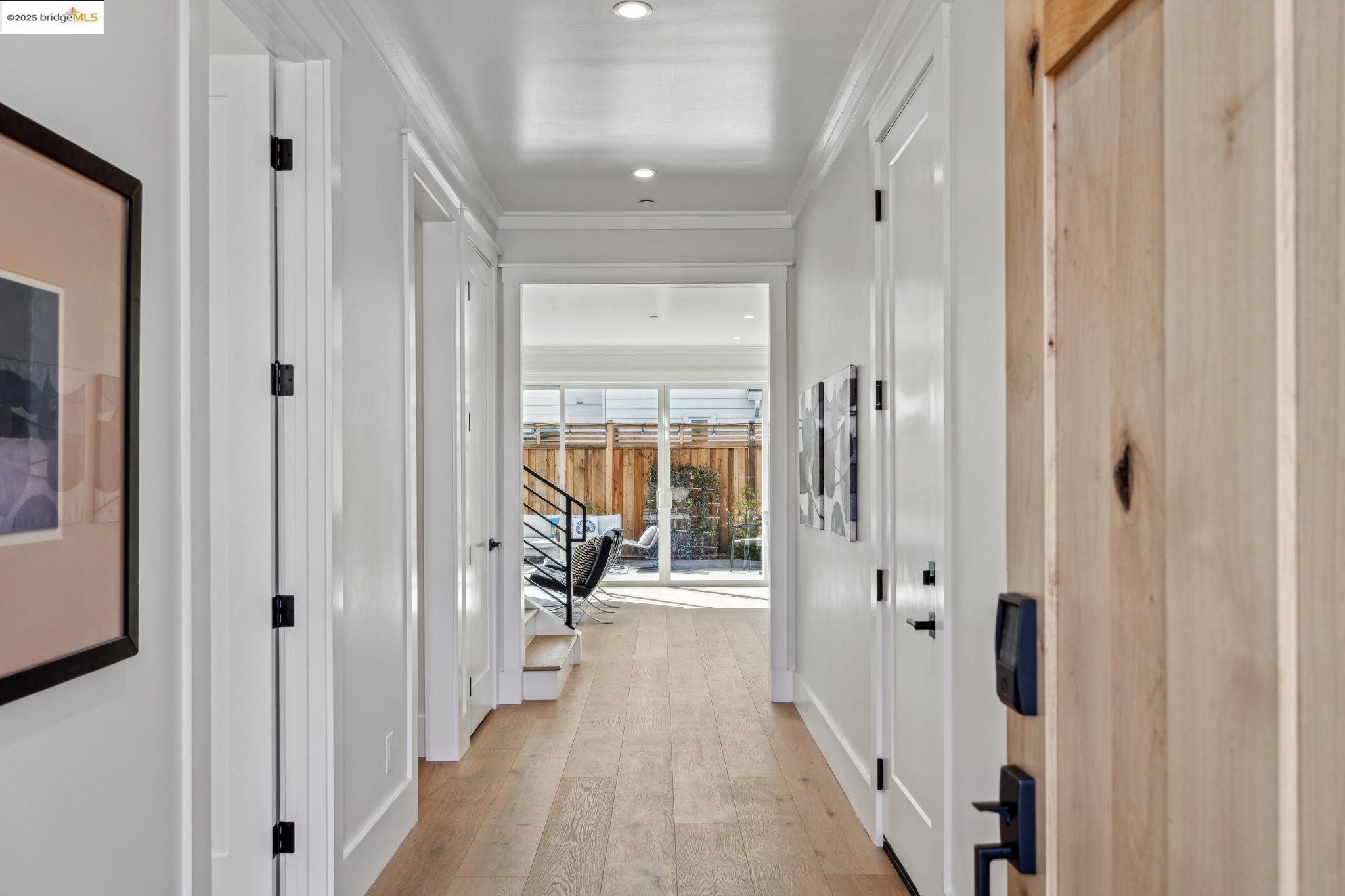 Detail Gallery Image 7 of 46 For 2310 Eighth St, Berkeley,  CA 94710 - 4 Beds | 3 Baths