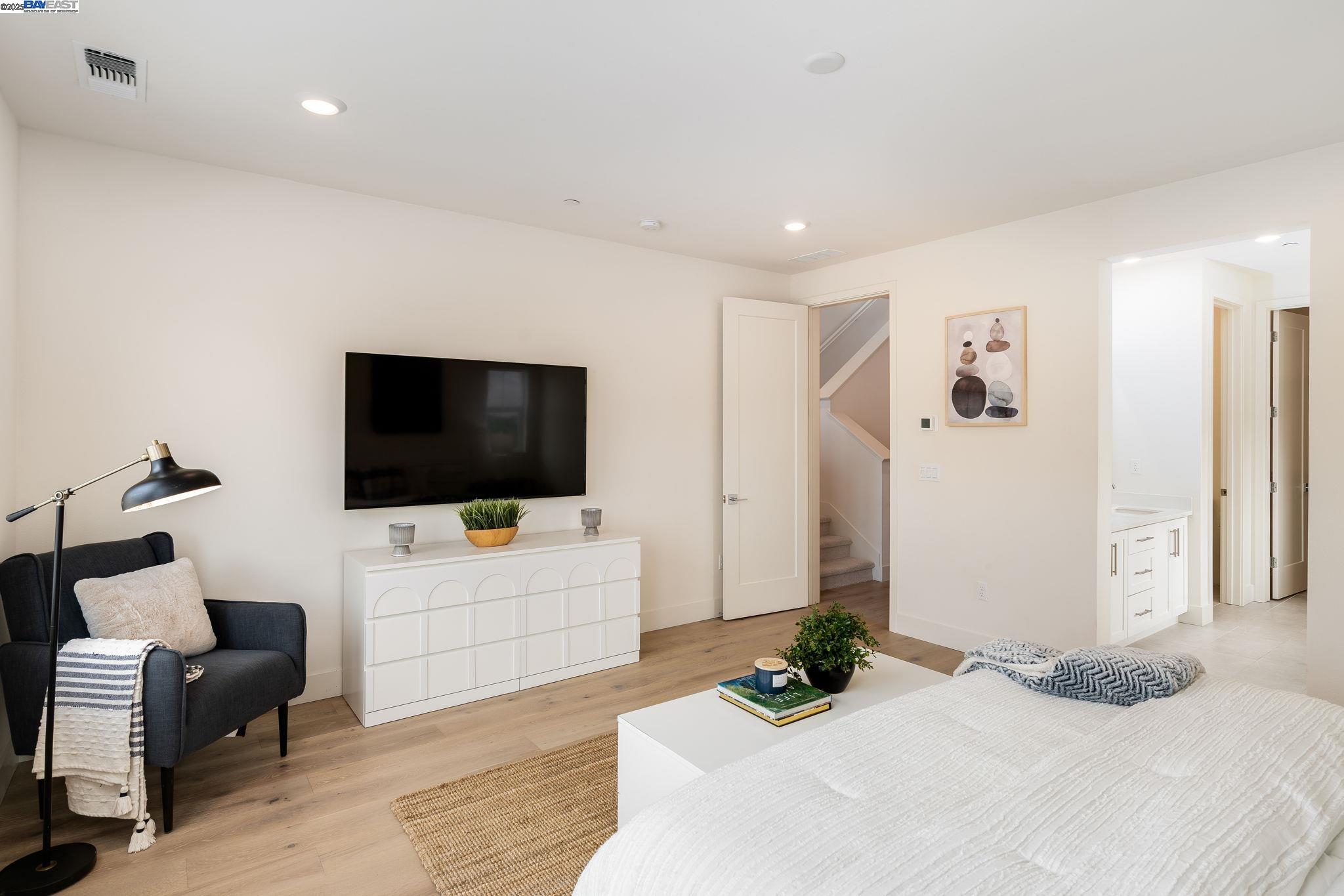 Detail Gallery Image 18 of 60 For 61109 via Vicenza, San Ramon,  CA 94583 - 4 Beds | 3/1 Baths