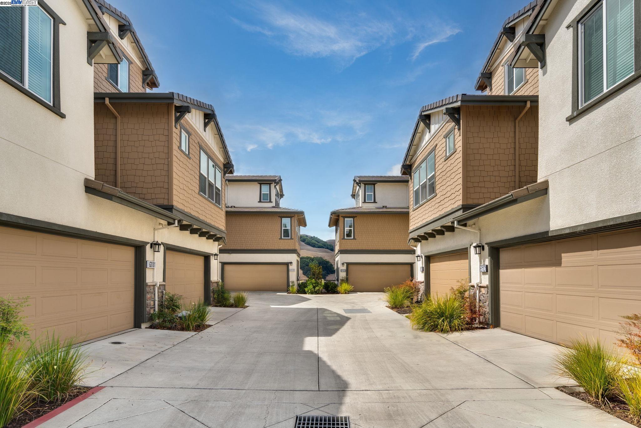 Detail Gallery Image 35 of 60 For 61109 via Vicenza, San Ramon,  CA 94583 - 4 Beds | 3/1 Baths