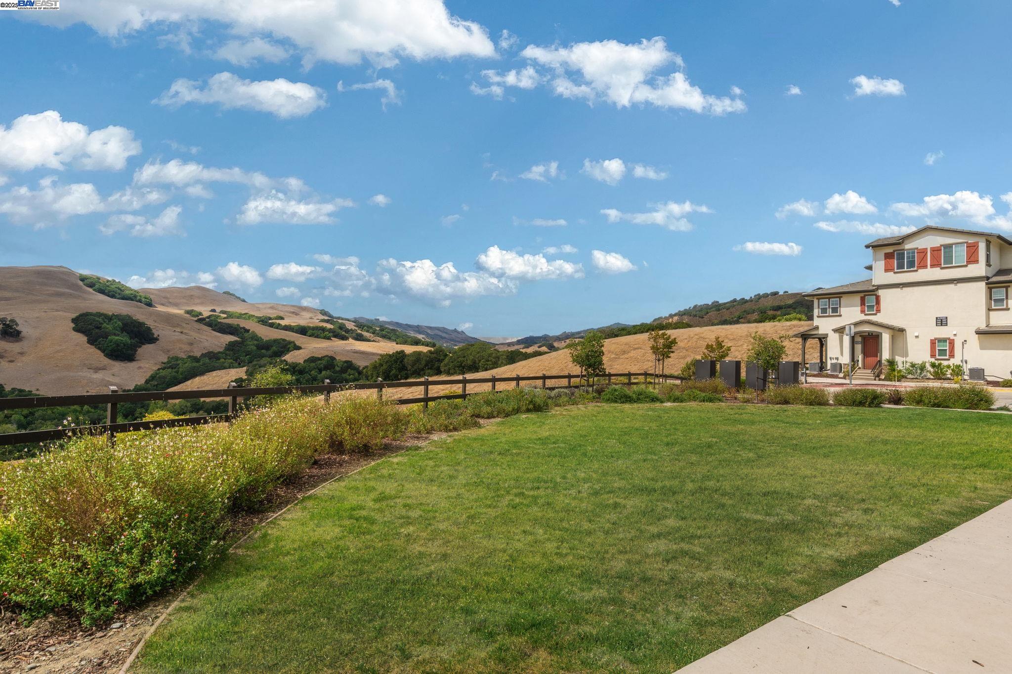 Detail Gallery Image 39 of 60 For 61109 via Vicenza, San Ramon,  CA 94583 - 4 Beds | 3/1 Baths