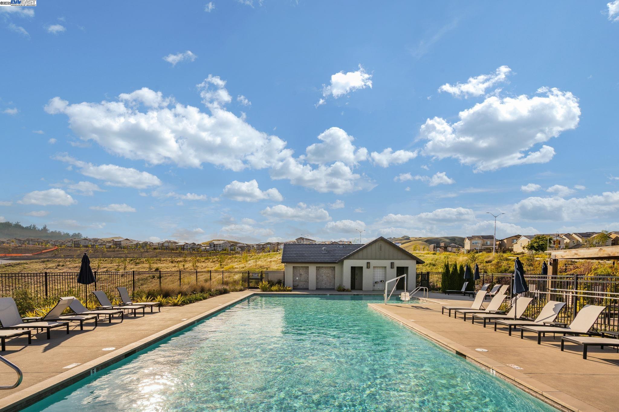 Detail Gallery Image 44 of 60 For 61109 via Vicenza, San Ramon,  CA 94583 - 4 Beds | 3/1 Baths